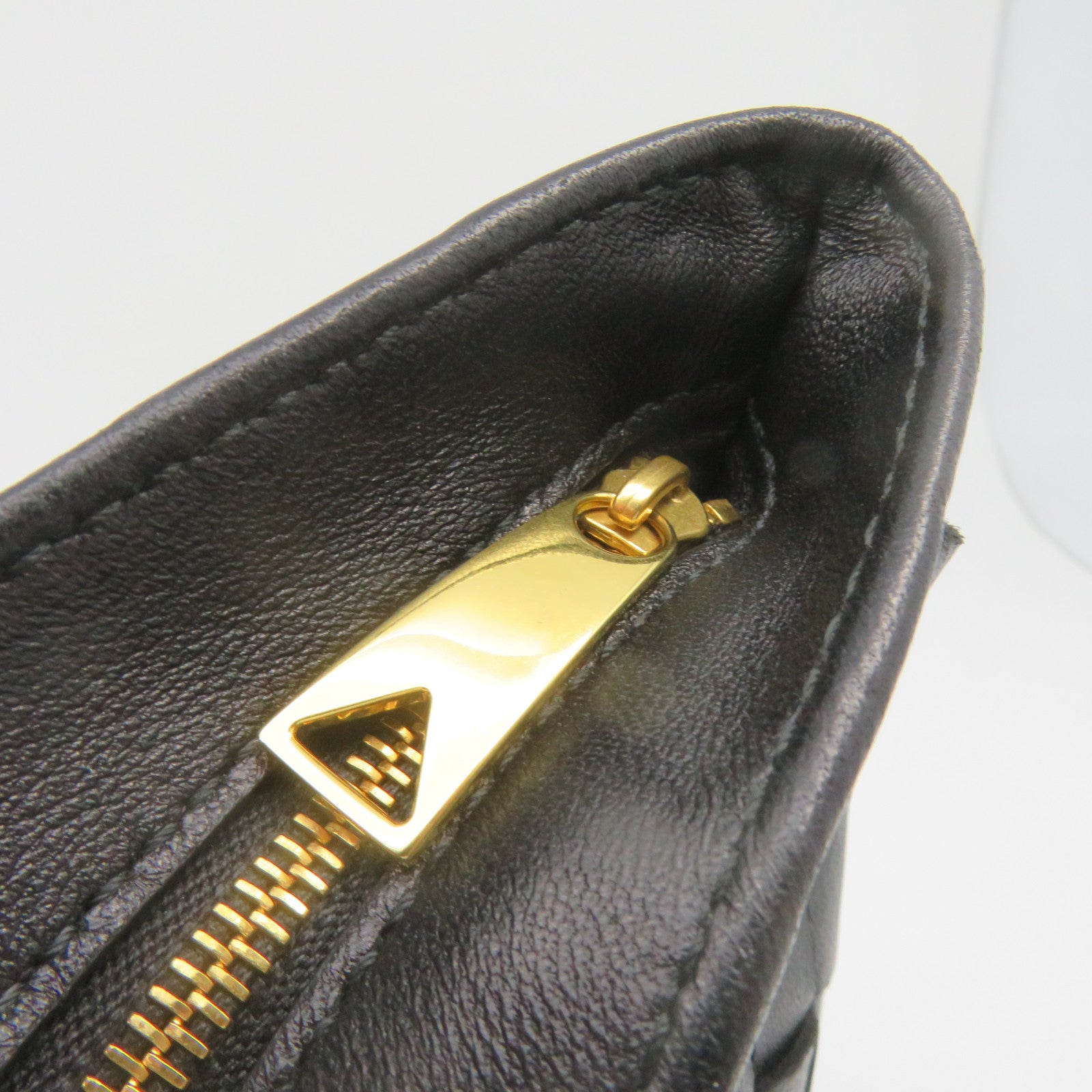 BOTTEGA VENETA Textured Leather Hand Bag Black
