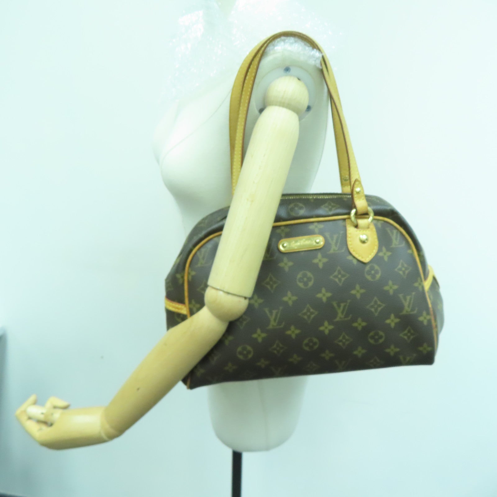 LOUIS VUITTON Monogram Montorgueil PM Shoulder Bag金扣肩背袋啡色