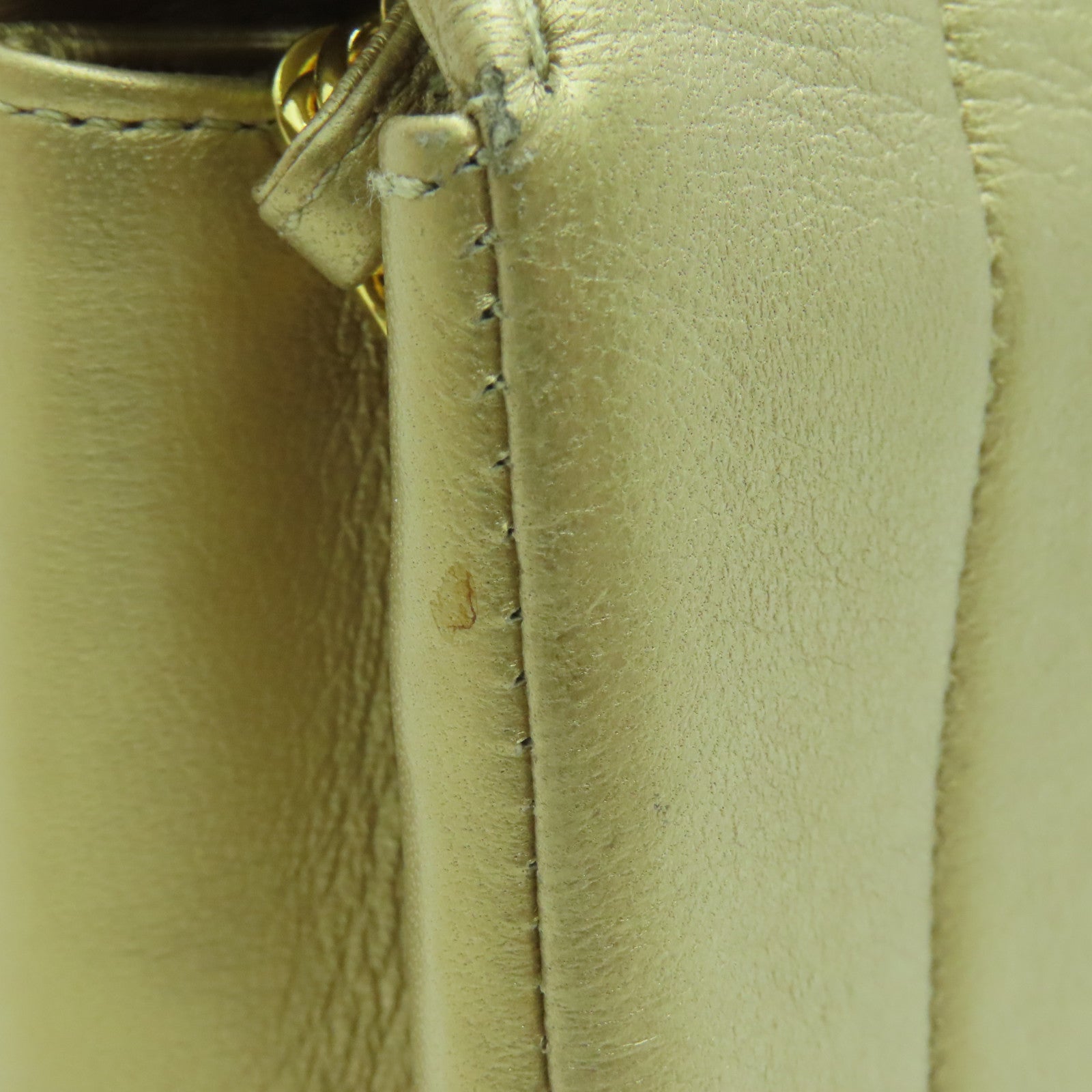 CHANEL 羊皮皮革Chain Shoulder链带肩背袋金扣金色