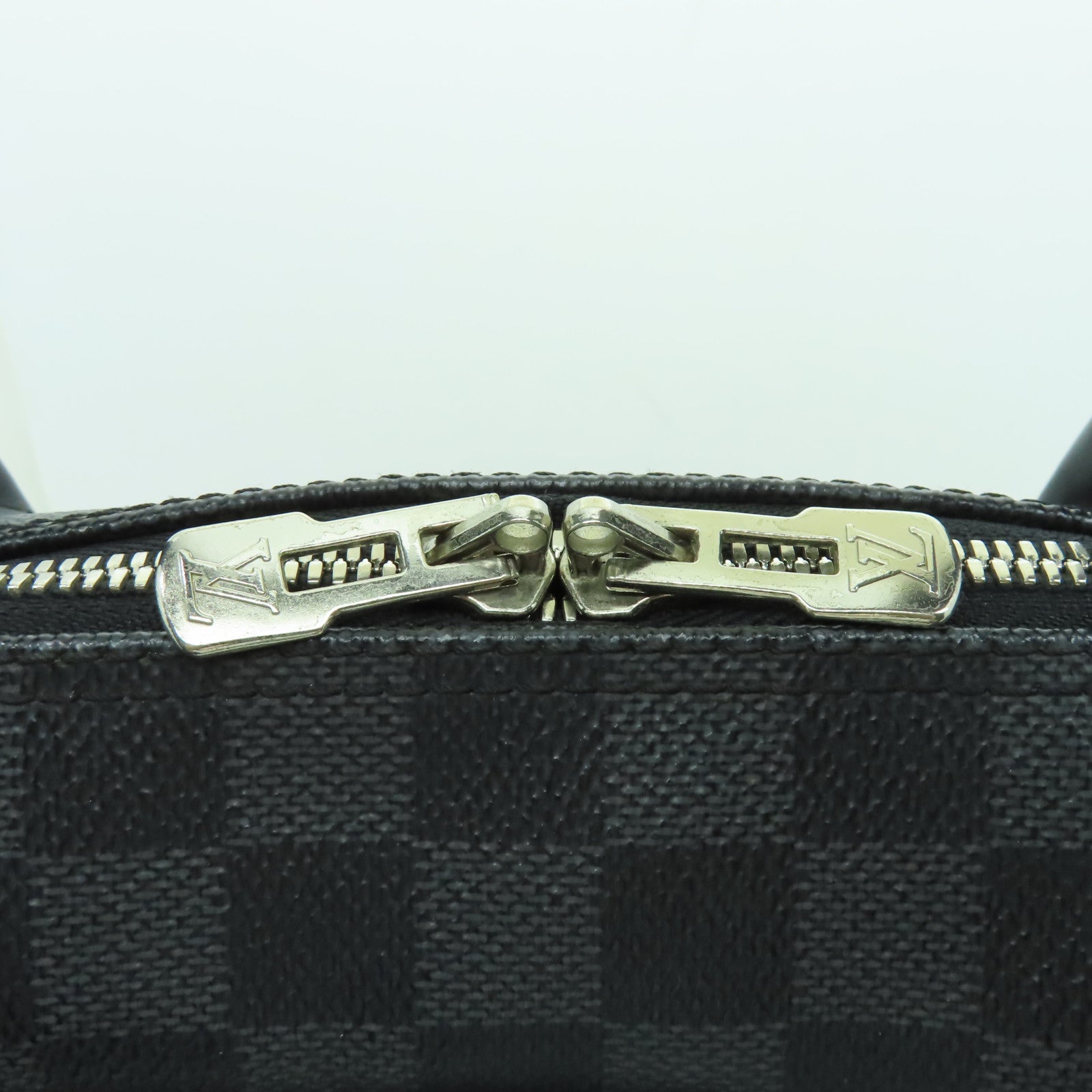 LOUIS VUITTON Damier Graphite Icare银扣公事包/手挽肩背两用袋黑色