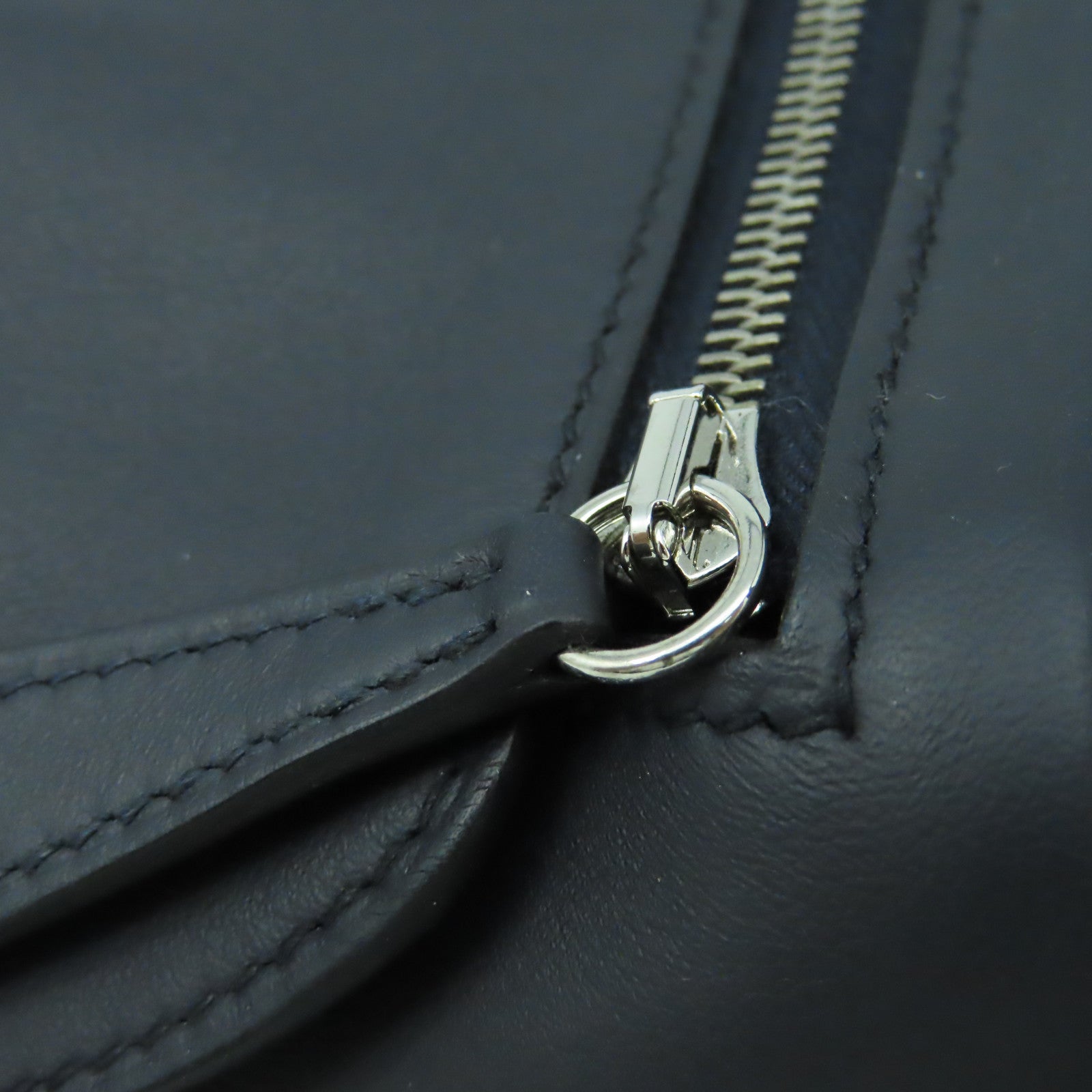 HERMES Swift皮革Mini Lindy銀扣肩背袋黑色