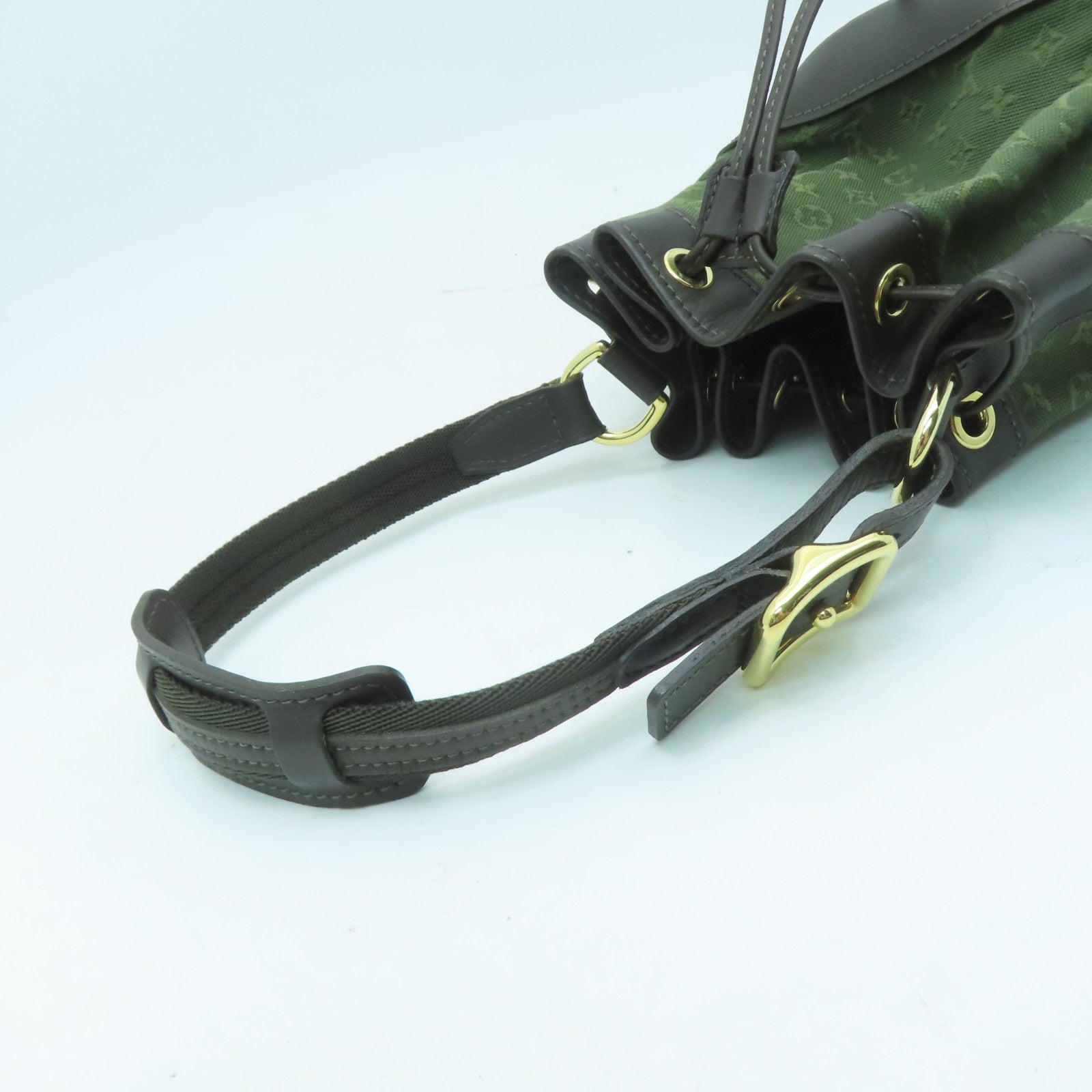 LOUIS VUITTON Monogram Mini Noelie金扣手挽袋綠色