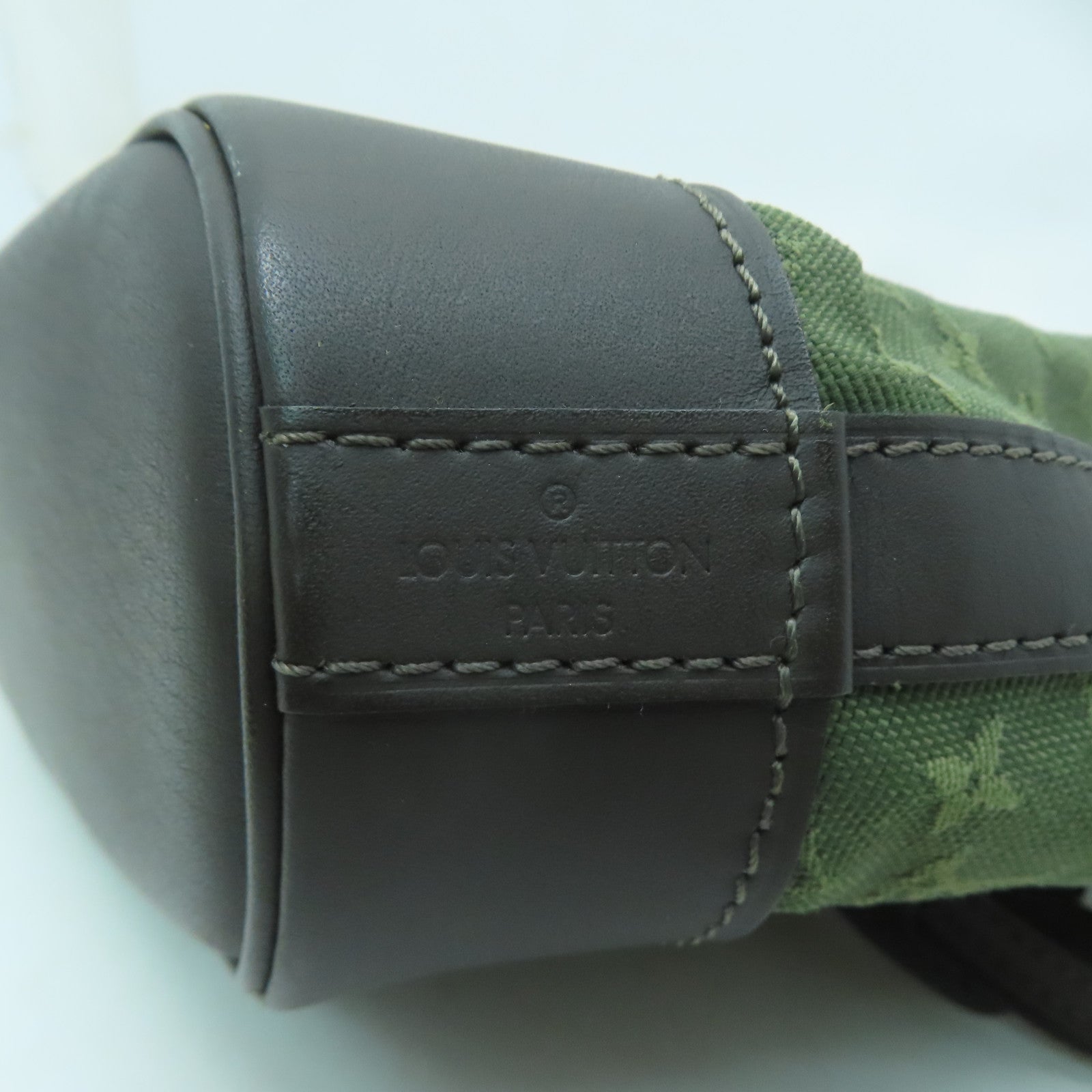 LOUIS VUITTON Monogram Mini Noelie金扣手挽袋綠色