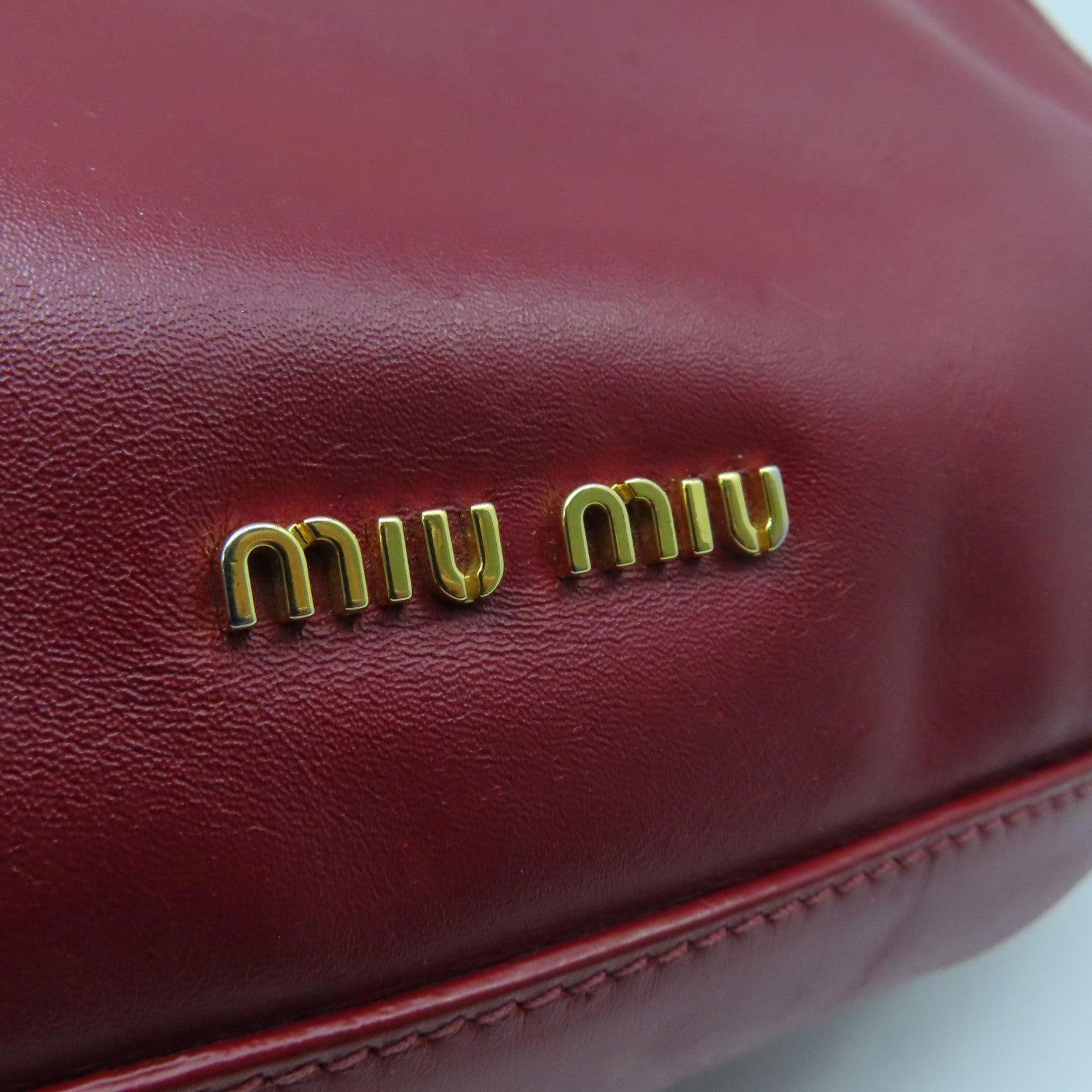 Miu Miu 牛皮皮革Shoulder Bag金扣鏈帶肩背袋紅色