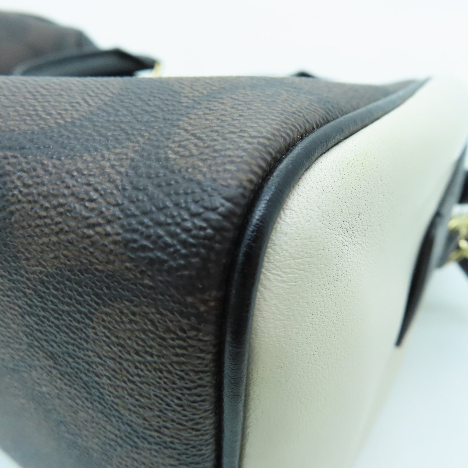 COACH PVC 2 Way Shoulder金扣手挽肩背兩用袋啡色/白色