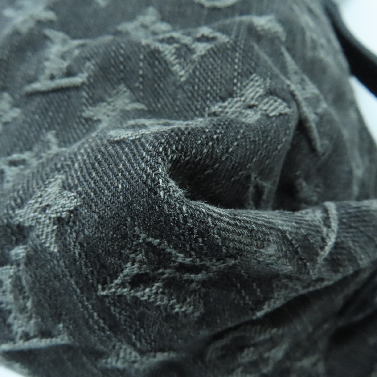 LOUIS VUITTON Monogram Denim Neo Cabby MM金扣手挽肩背兩用袋黑色