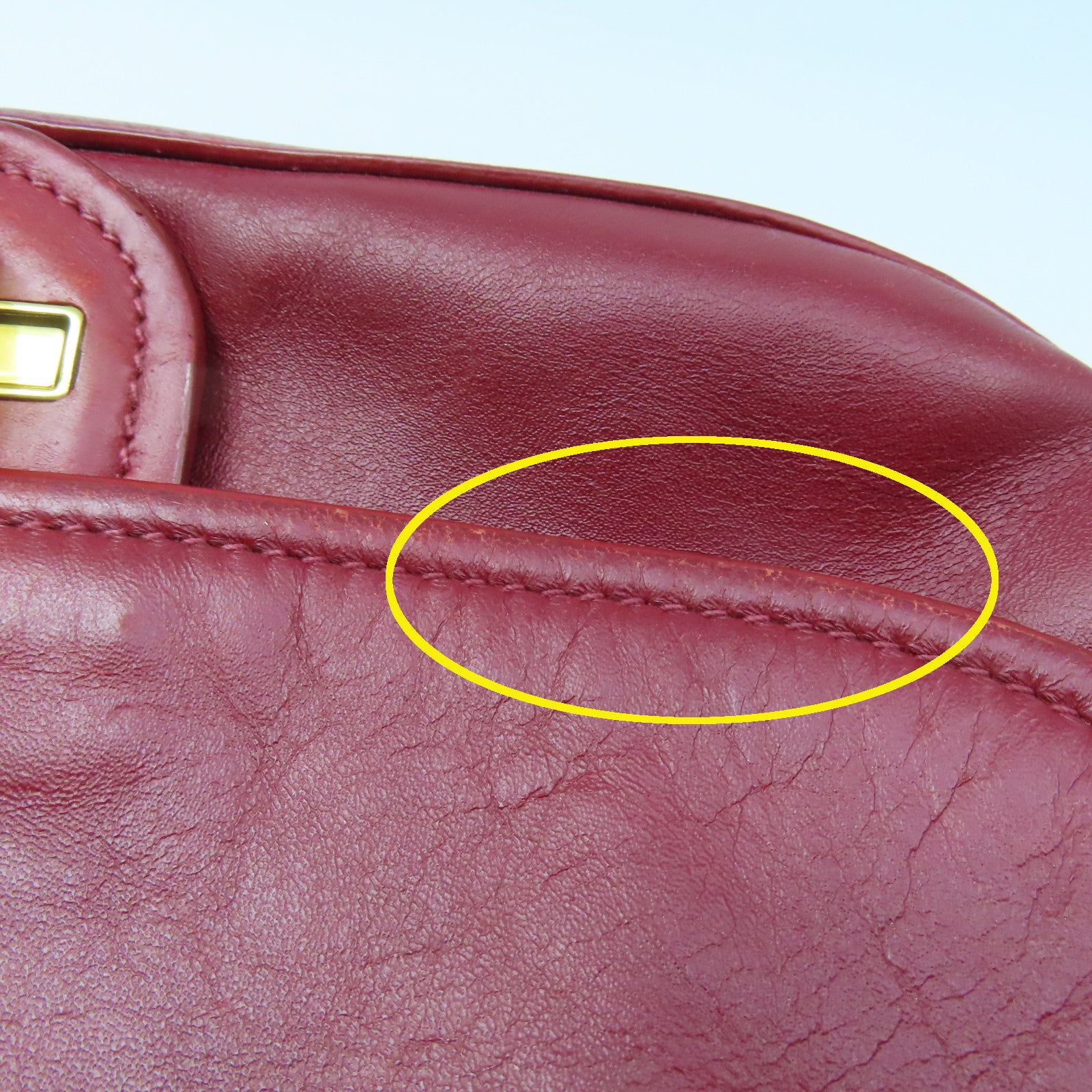 Miu Miu 牛皮皮革Shoulder Bag金扣鏈帶肩背袋紅色