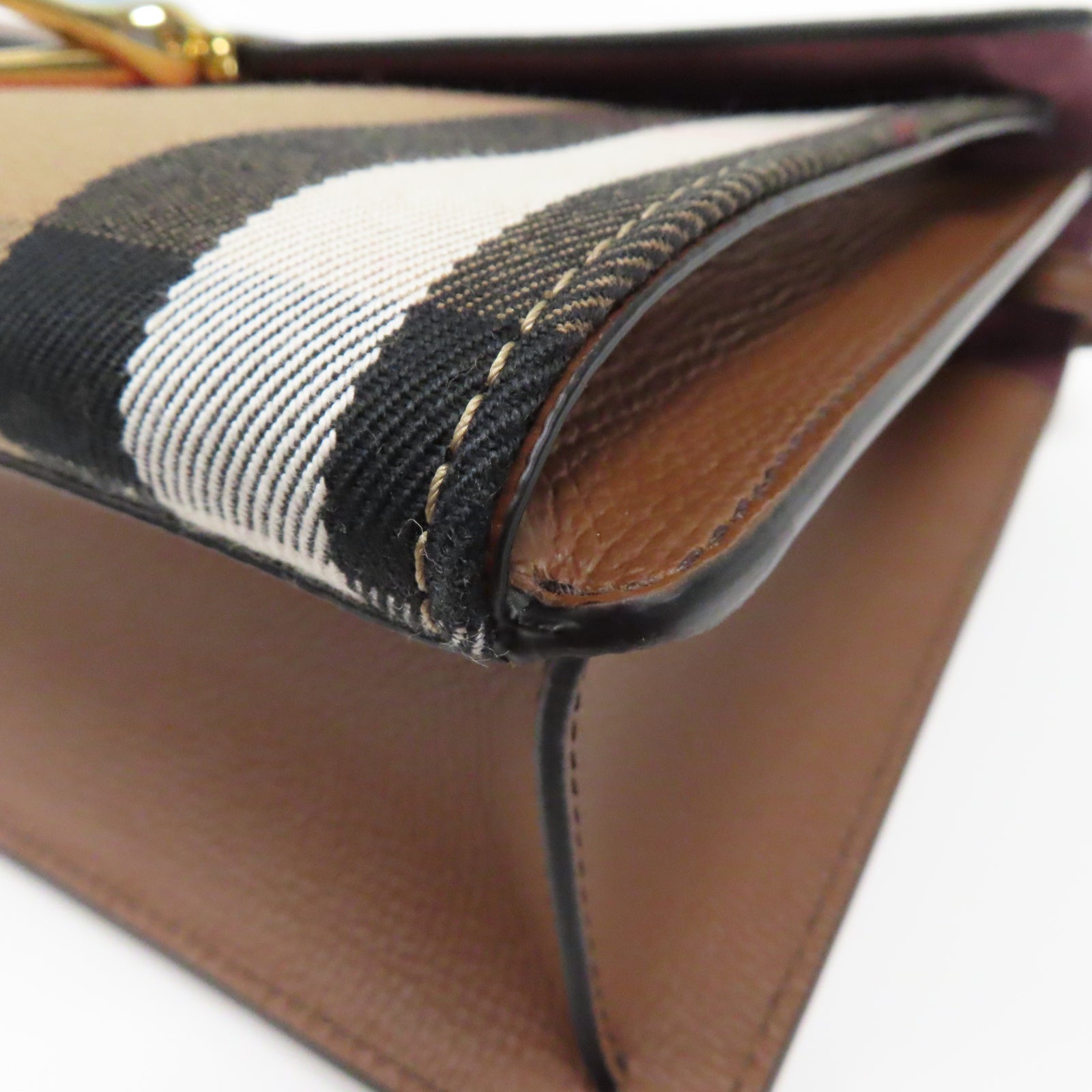 BURBERRY 牛皮皮革Shoulder Bag金扣肩背袋啡色