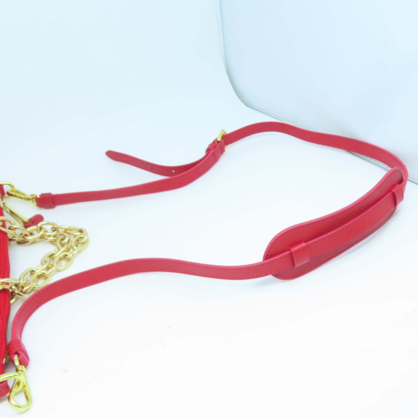 MOSCHINO 尼龍Shoulder Bag金扣手挽肩背兩用袋紅色