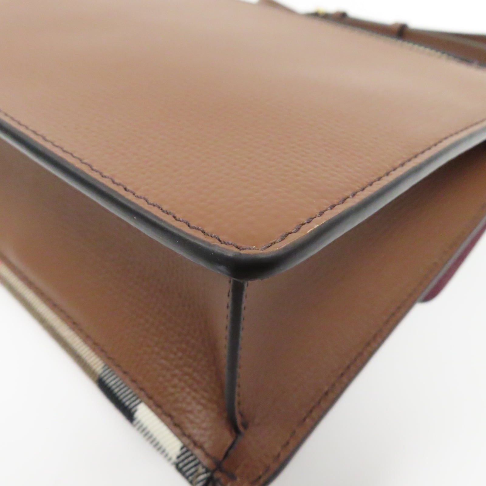 BURBERRY 牛皮皮革Shoulder Bag金扣肩背袋啡色