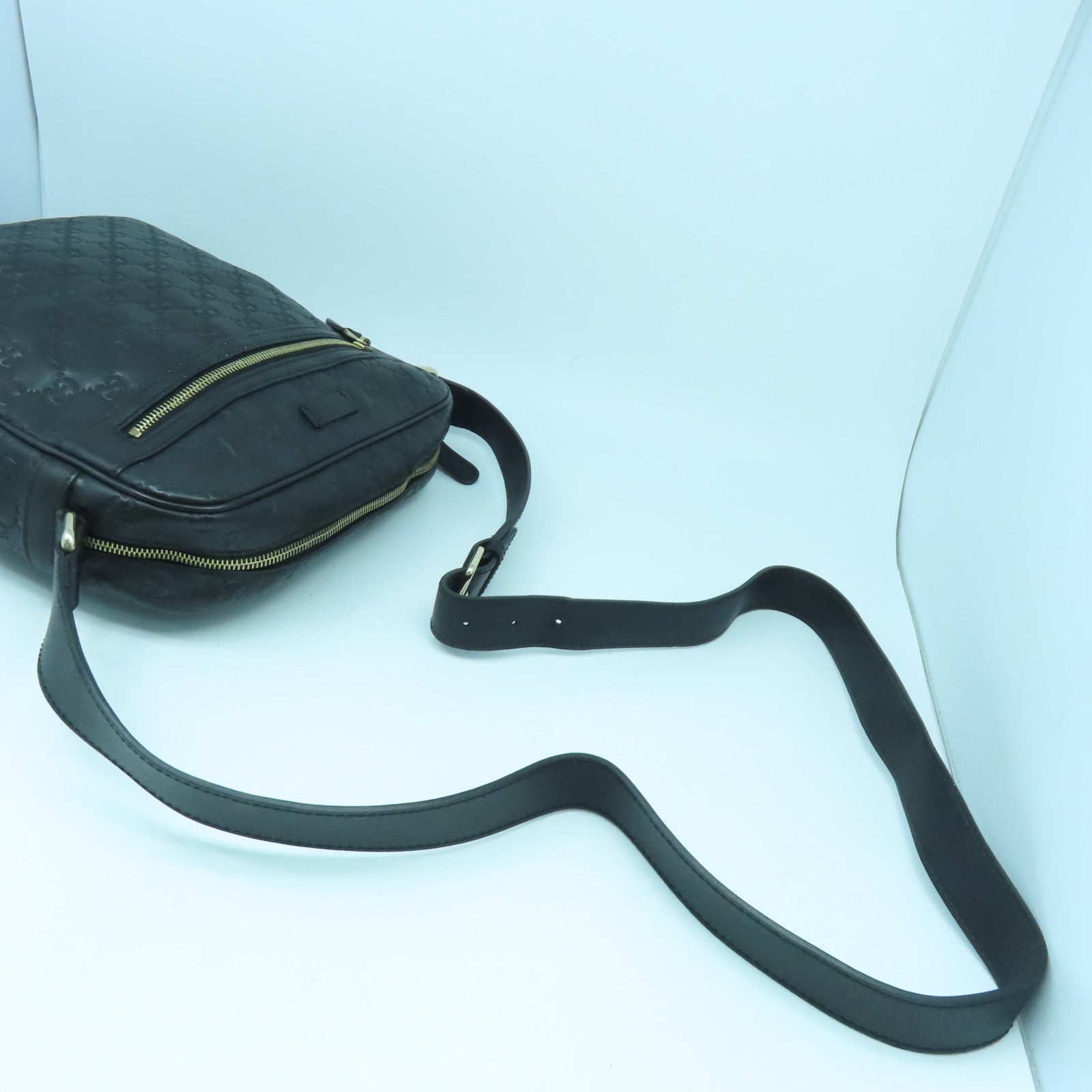GUCCI 皮革Guccissima Leather銀扣肩背袋黑色