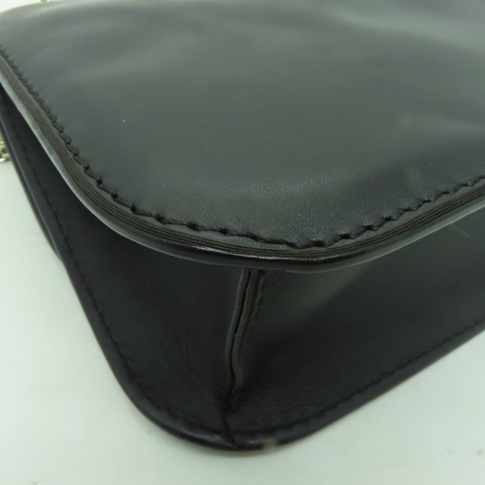 Valentino 牛皮皮革Chain Shoulder Bag金扣鏈帶肩背袋黒色