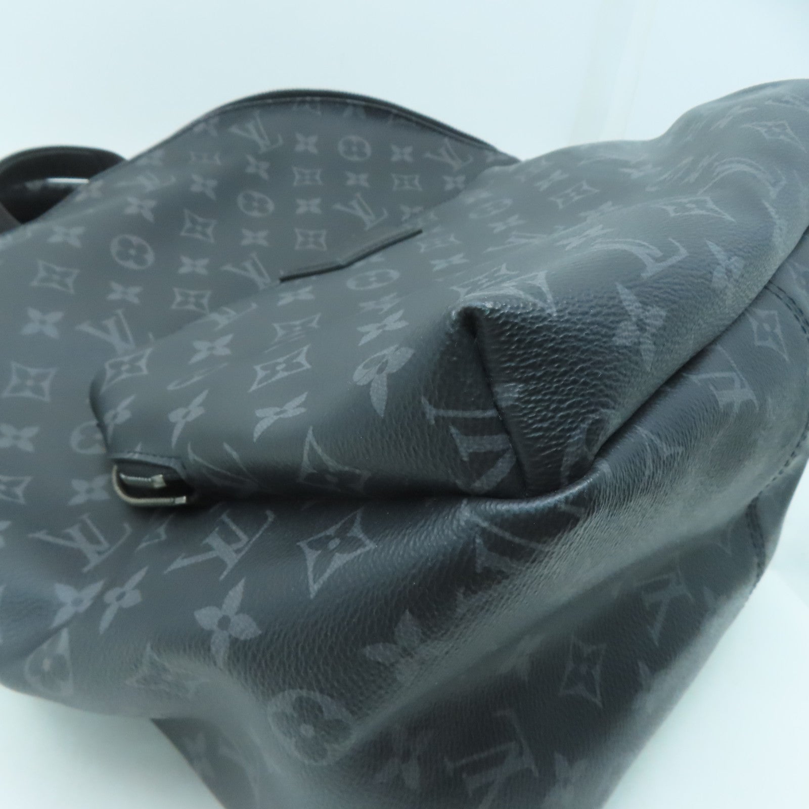 LOUIS VUITTON Monogram Eclipse Discovery PM銀扣背包黑色