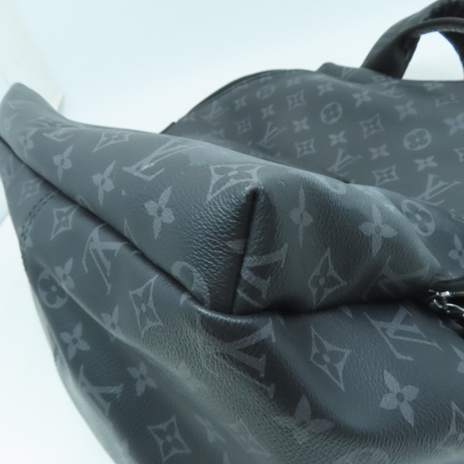 LOUIS VUITTON Monogram Eclipse Discovery PM銀扣背包黑色