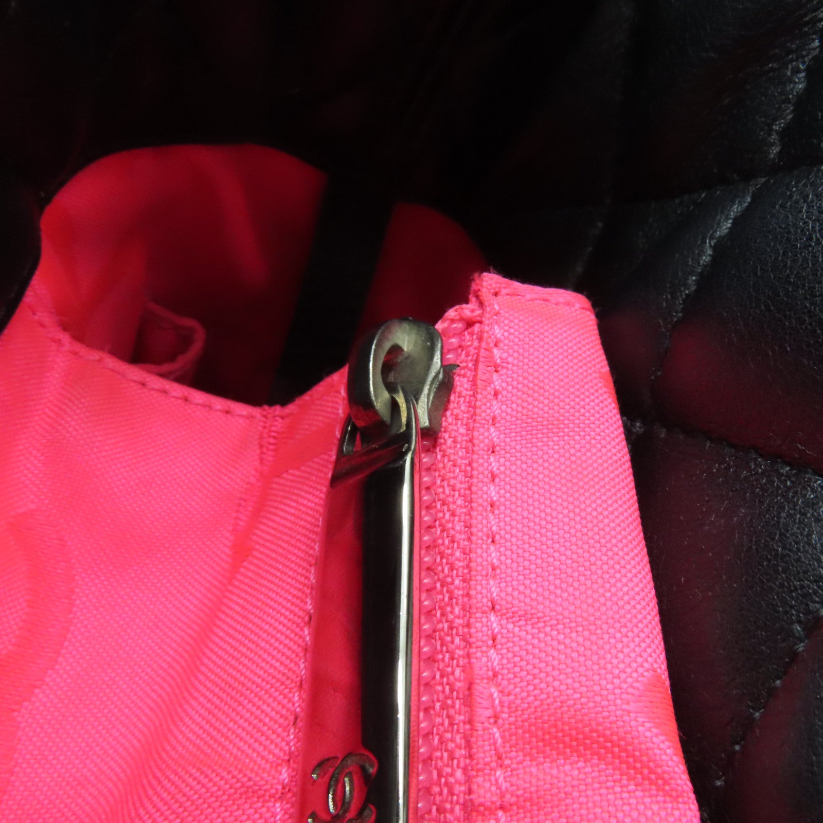 CHANEL 菱格牛皮皮革Cambon Line Medium Tote Bag銀扣手挽袋黑色