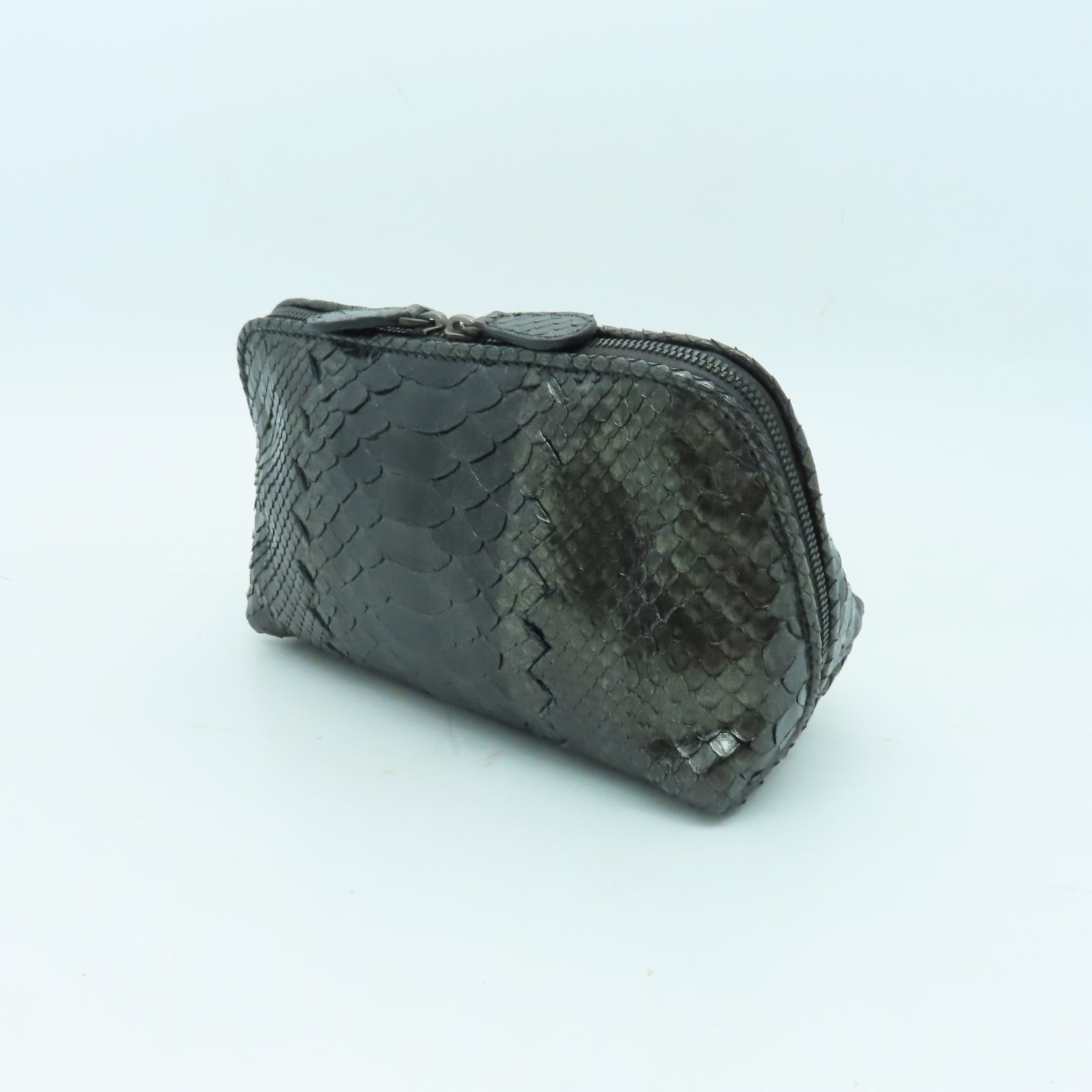BOTTEGA VENETA 【激減優惠】蛇皮皮革Clutch Bag銀扣手拿包黑色/灰色