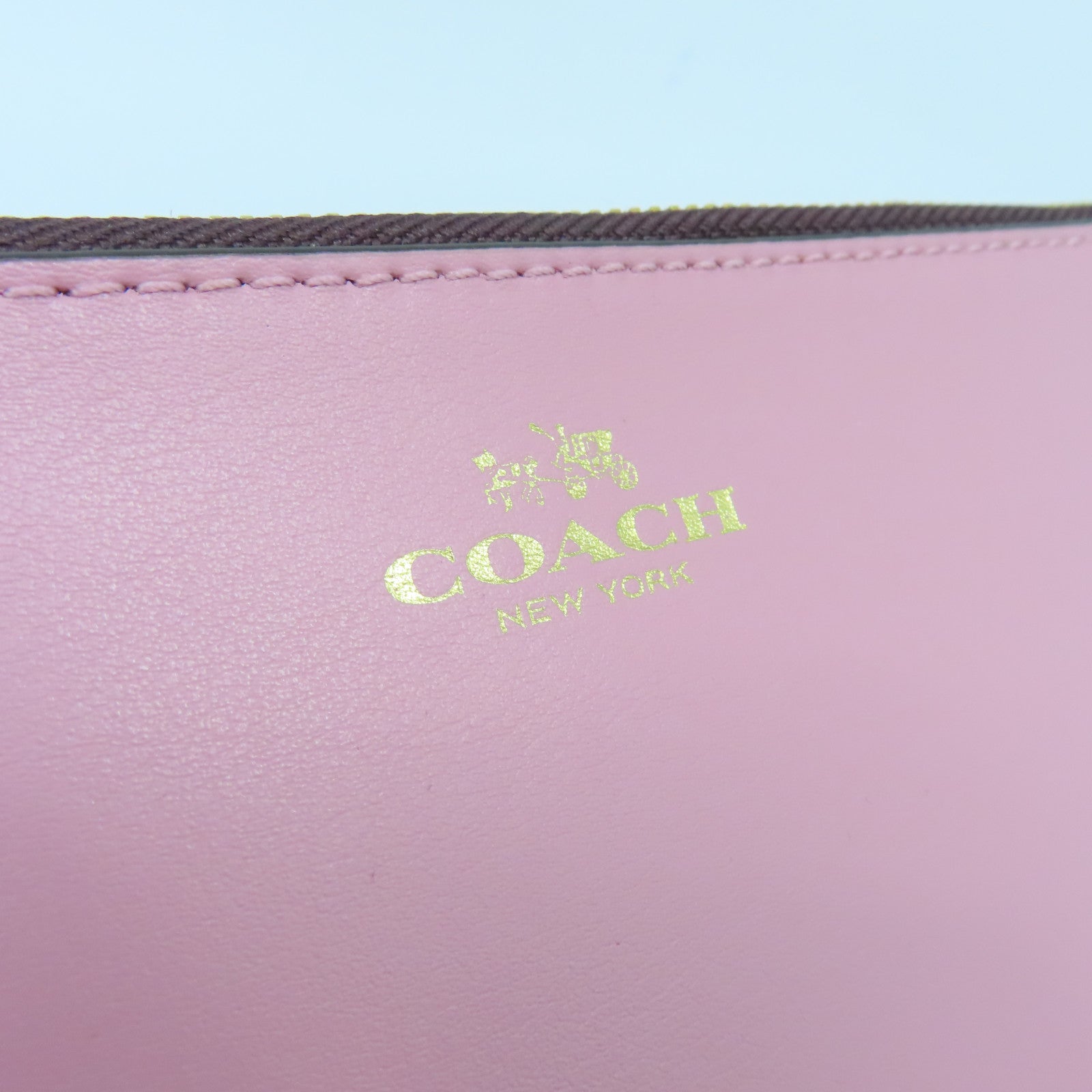 COACH 皮革/塗層帆布Clutch金扣手拿包粉紅色