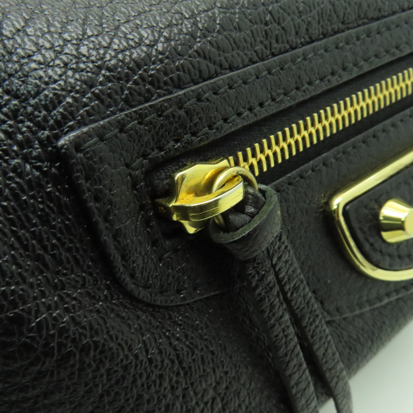 BALENCIAGA 牛皮皮革Edge Envelope金扣肩背袋黑色