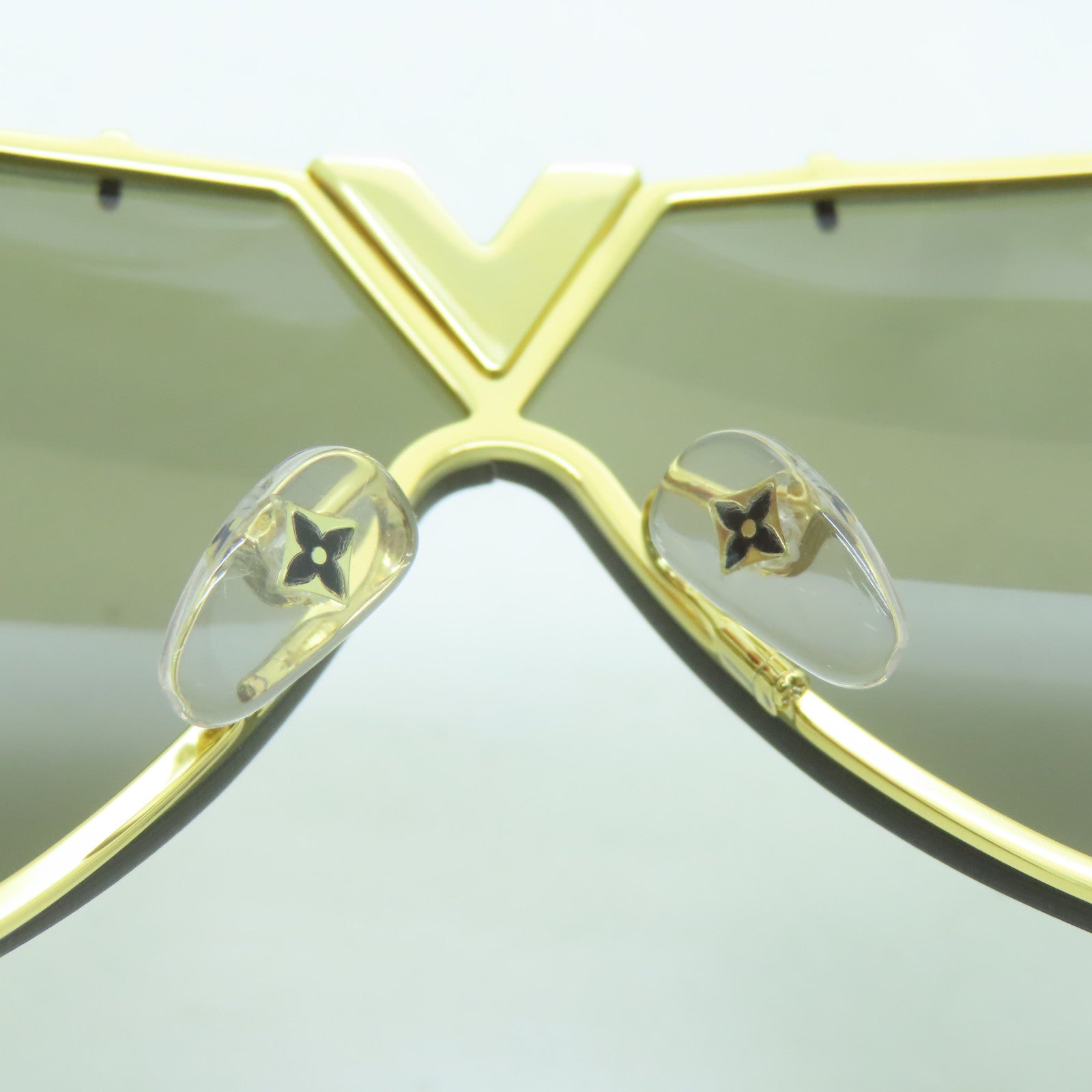 LOUIS VUITTON 金屬Drive Sunglasses金扣太陽眼鏡金色