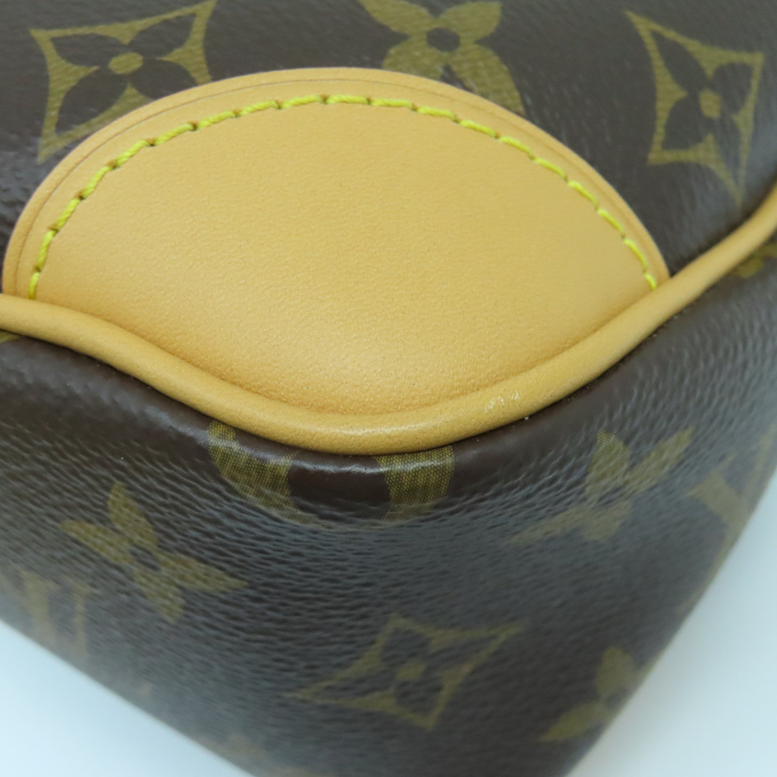 LOUIS VUITTON Monogram Odeon PM金扣肩背袋啡色