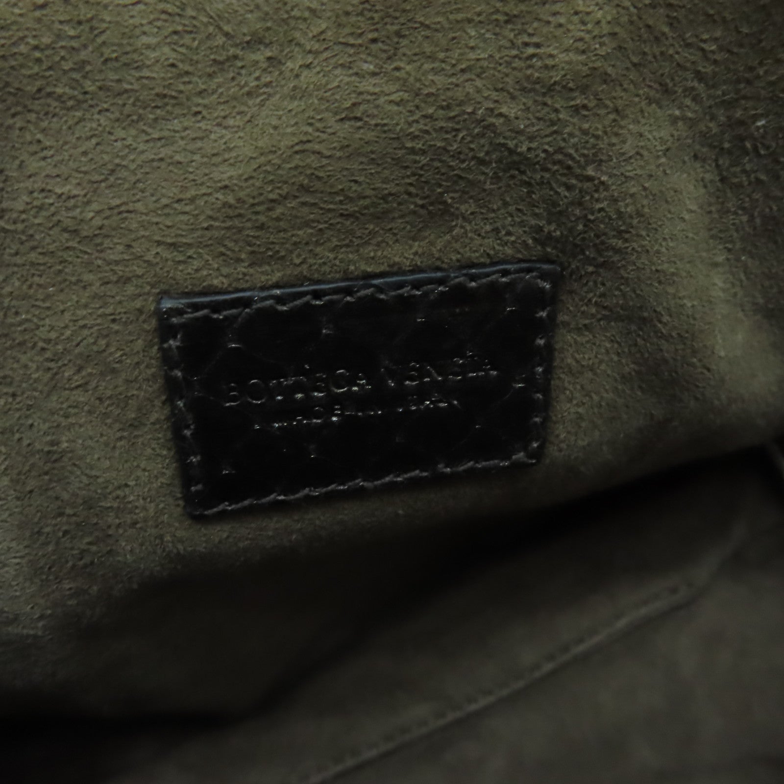 BOTTEGA VENETA 【激減優惠】蛇皮皮革Clutch Bag銀扣手拿包黑色/灰色