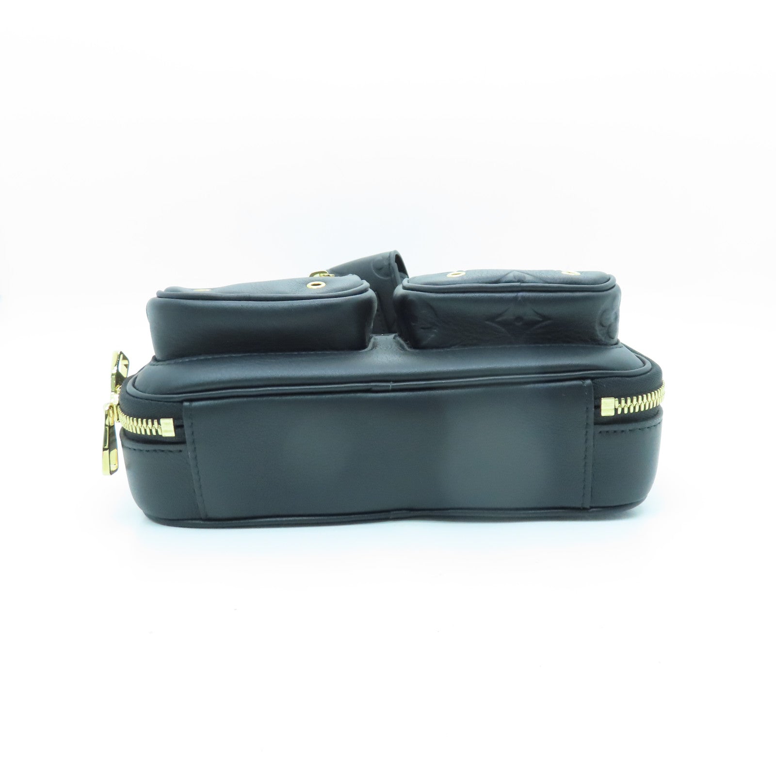 LOUIS VUITTON 牛皮皮革Utility Crossbody金扣肩背袋黑色