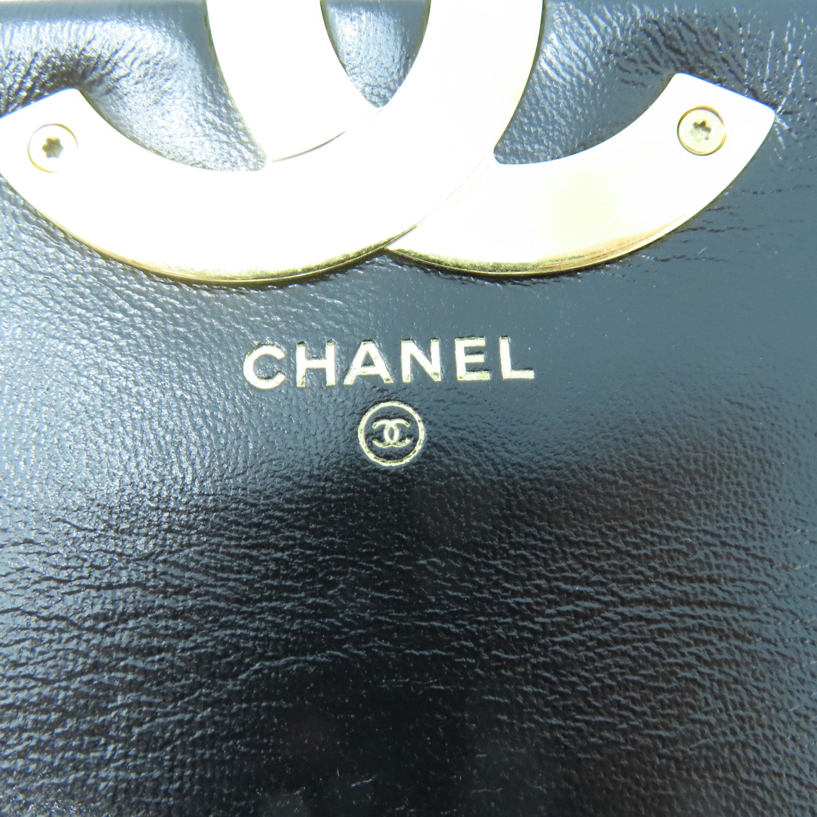 CHANEL 菱格皮革Mini Chain Bag金扣鏈帶肩背袋黑色