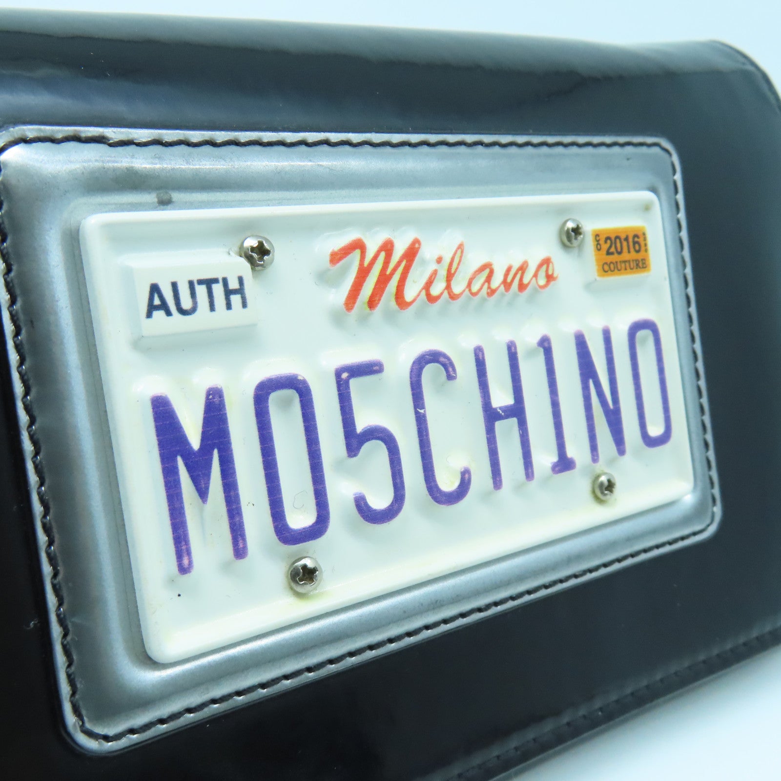 MOSCHINO 漆皮皮革Shoulder Bag银扣链带肩背袋黑色