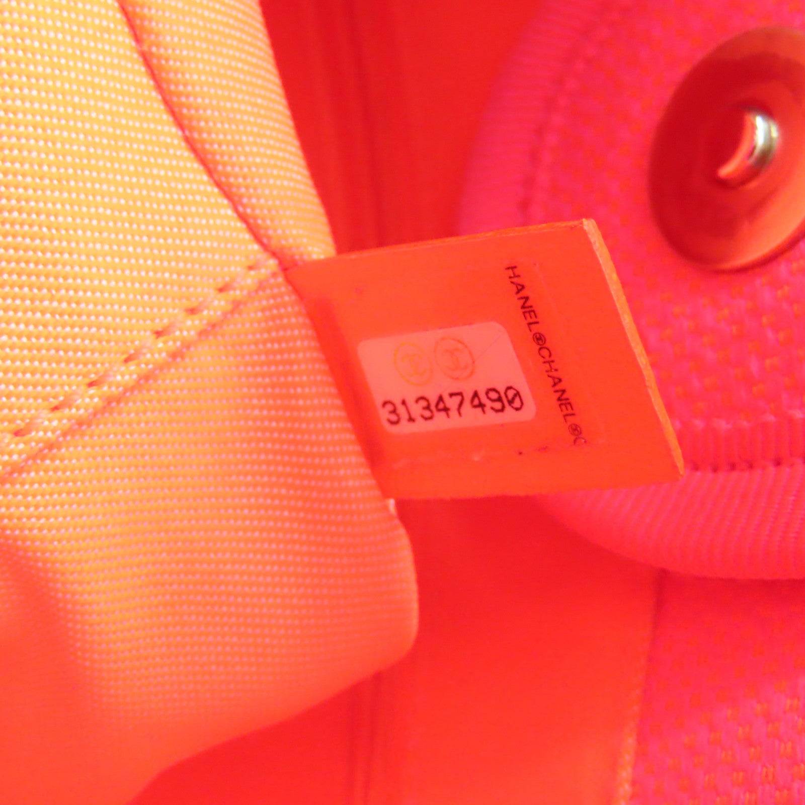 CHANEL 帆布Deauville PM銀扣手挽袋粉紅色