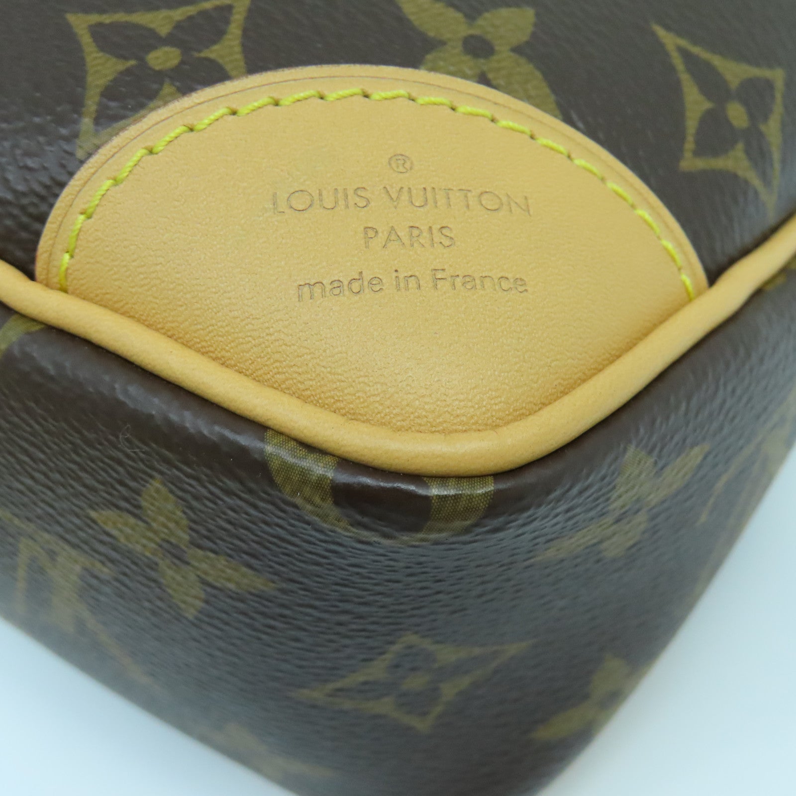 LOUIS VUITTON Monogram Odeon PM金扣肩背袋啡色