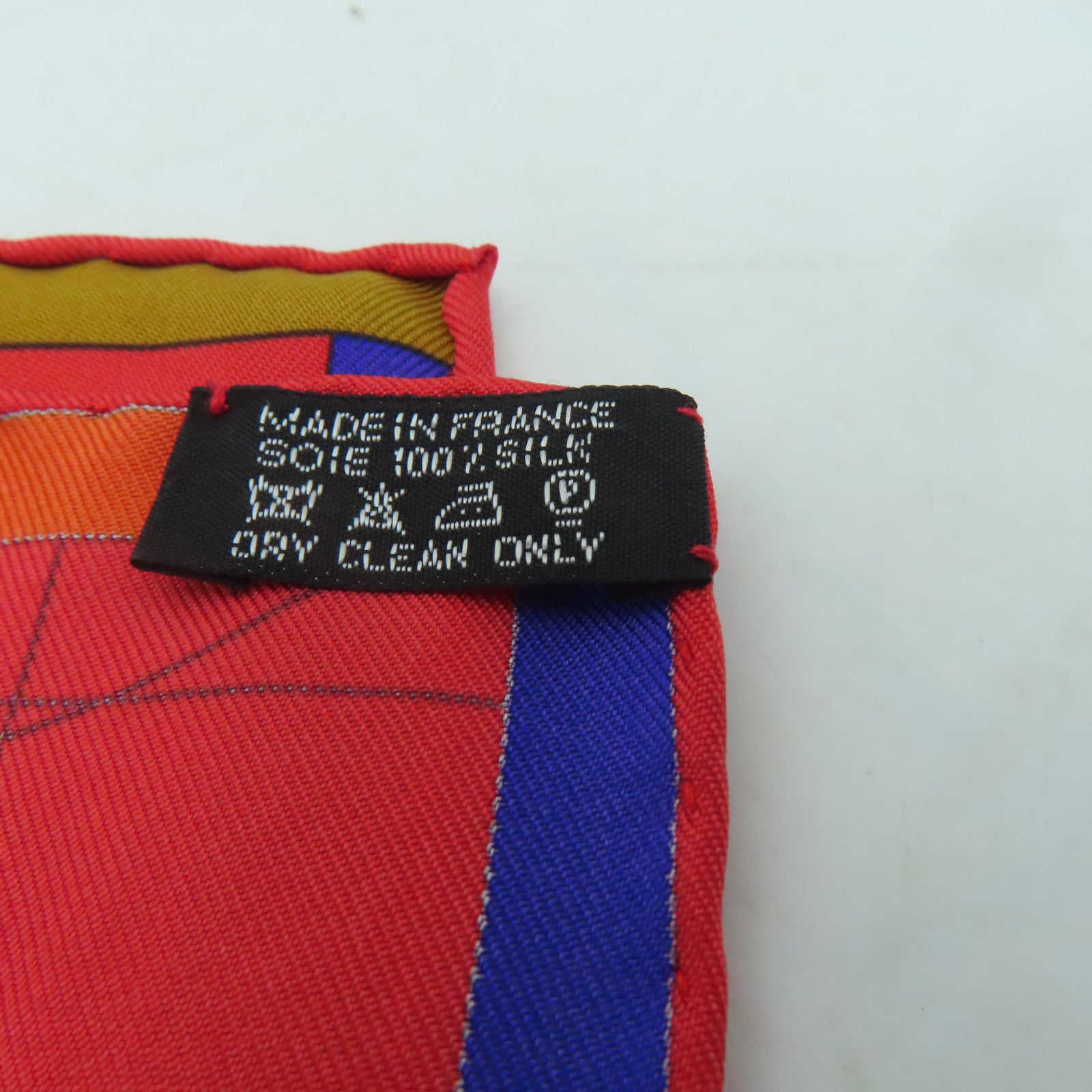 HERMES 【激減優惠】絲質Scarf 90x90絲巾紅色