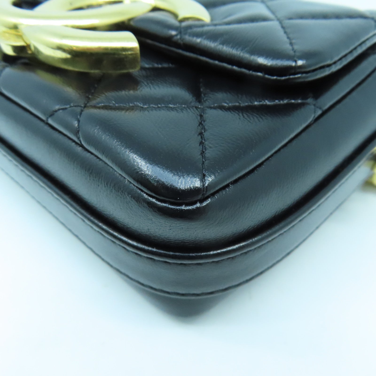 CHANEL 菱格皮革Mini Chain Bag金扣鏈帶肩背袋黑色