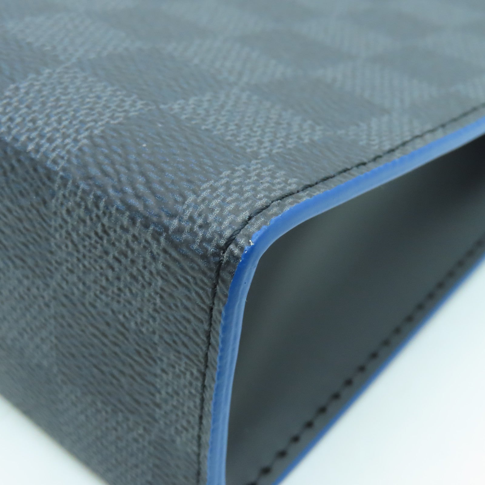 LOUIS VUITTON 【激減優惠】Damier Graphite Pochette Voyage銀扣手拿包黑色灰色