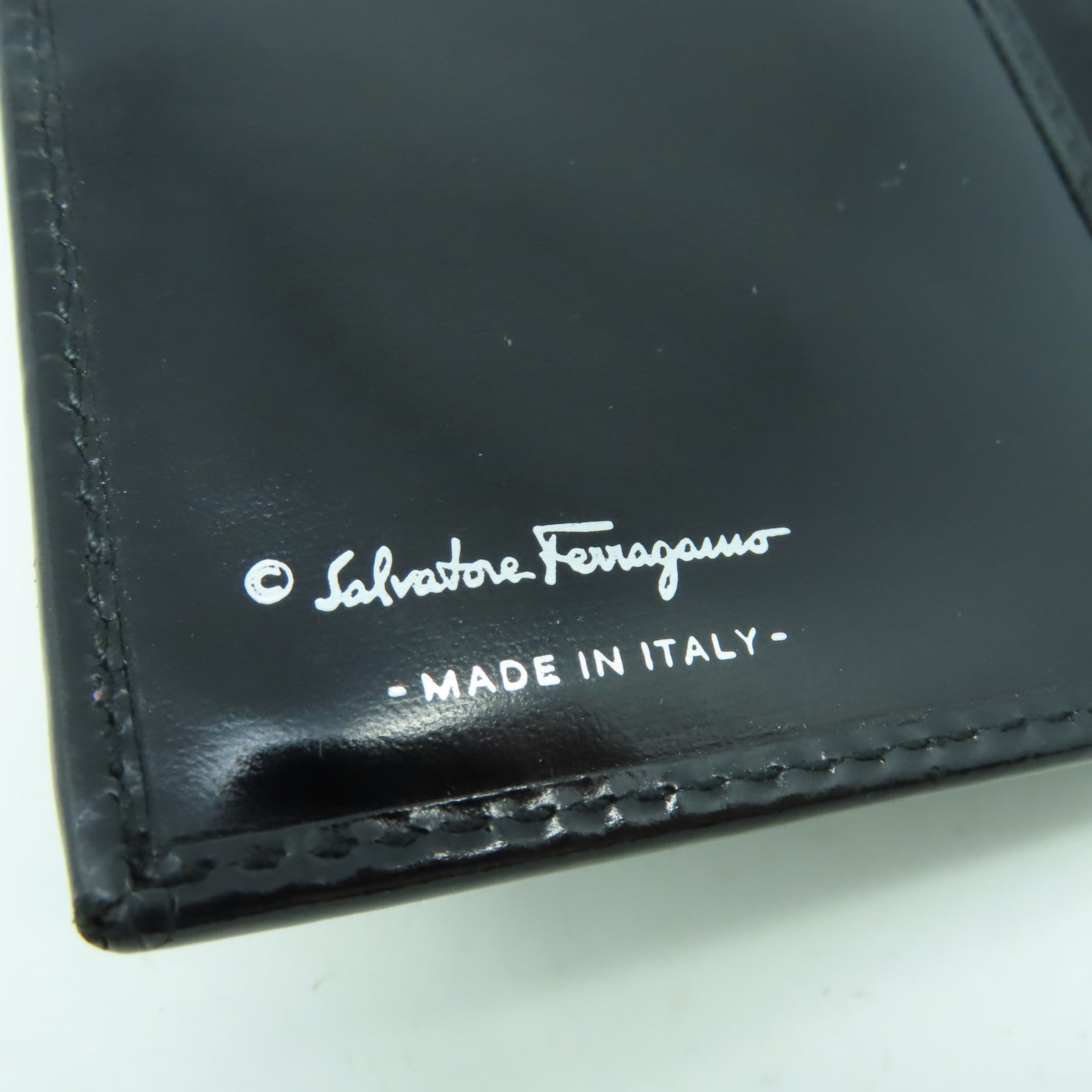 Salvatore Ferragamo 漆皮皮革Long Wallet銀扣長錢包黑色