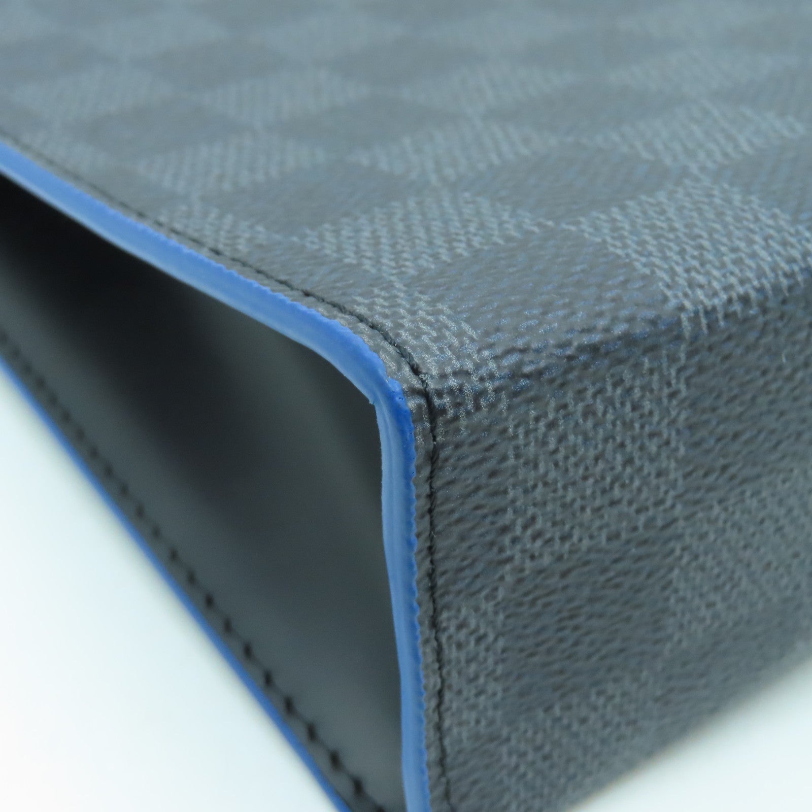LOUIS VUITTON 【激減優惠】Damier Graphite Pochette Voyage銀扣手拿包黑色灰色