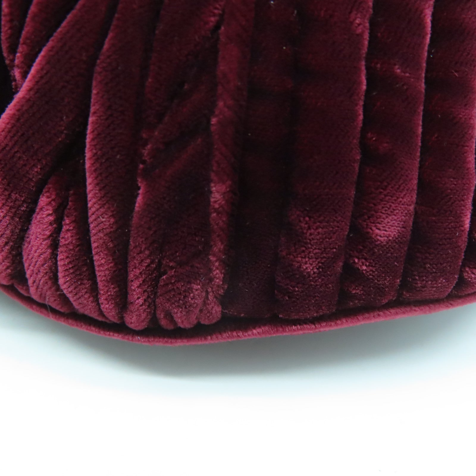 Miu Miu 天鵝絨Waist Bag金扣腰包酒紅色