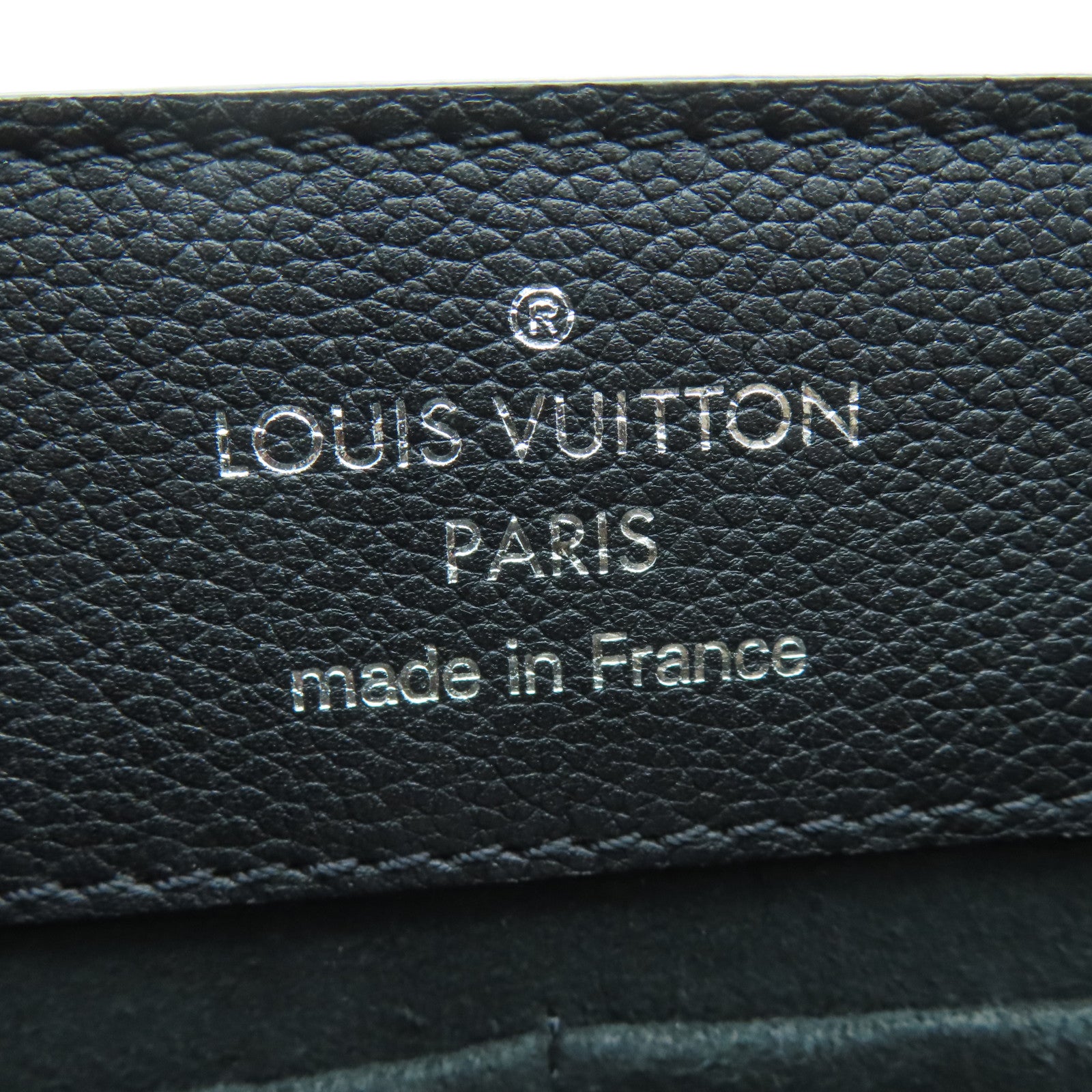 LOUIS VUITTON 牛皮皮革Lockme Ever BB银扣手挽肩背两用袋黑色