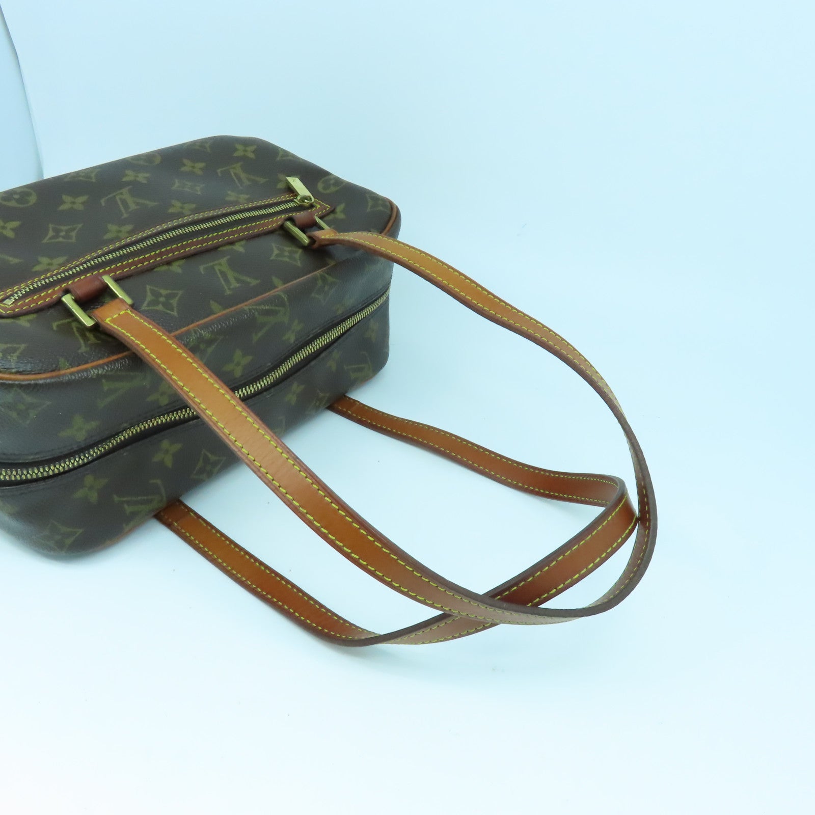 LOUIS VUITTON Monogram Cite MM金扣手挽袋啡色