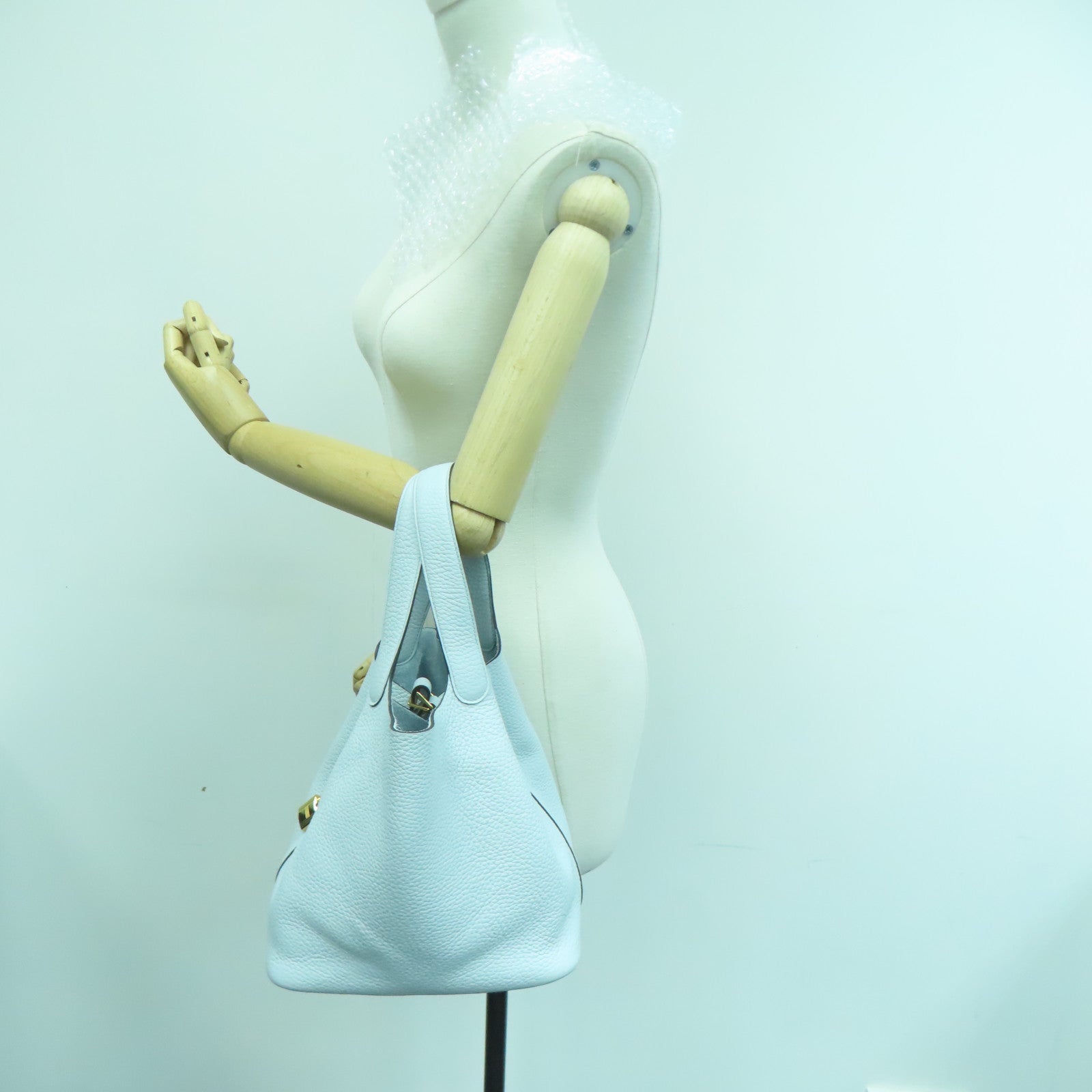 HERMES Clemence皮革Picotin MM金扣手挽袋Blue Brume/淺藍色