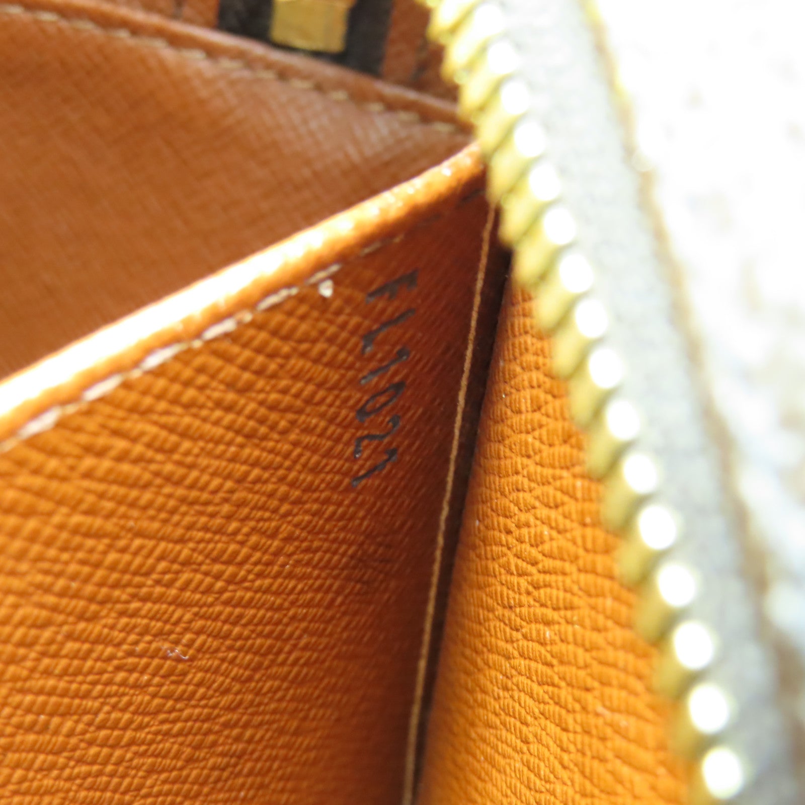 LOUIS VUITTON Monogram Cite MM金扣手挽袋啡色