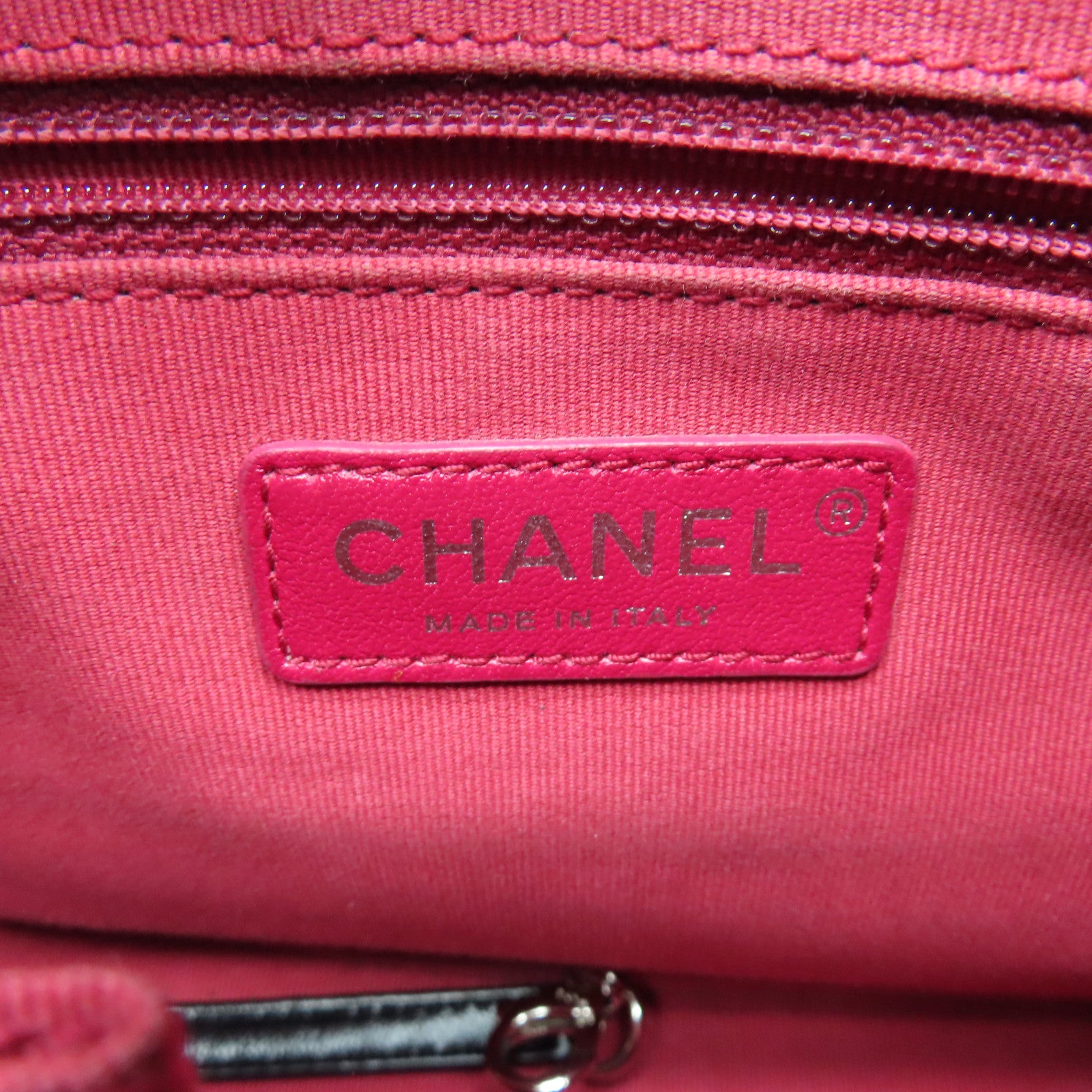 CHANEL rhombic cowhide leather Gabrielle gold and silver buckle chain shoulder bag black