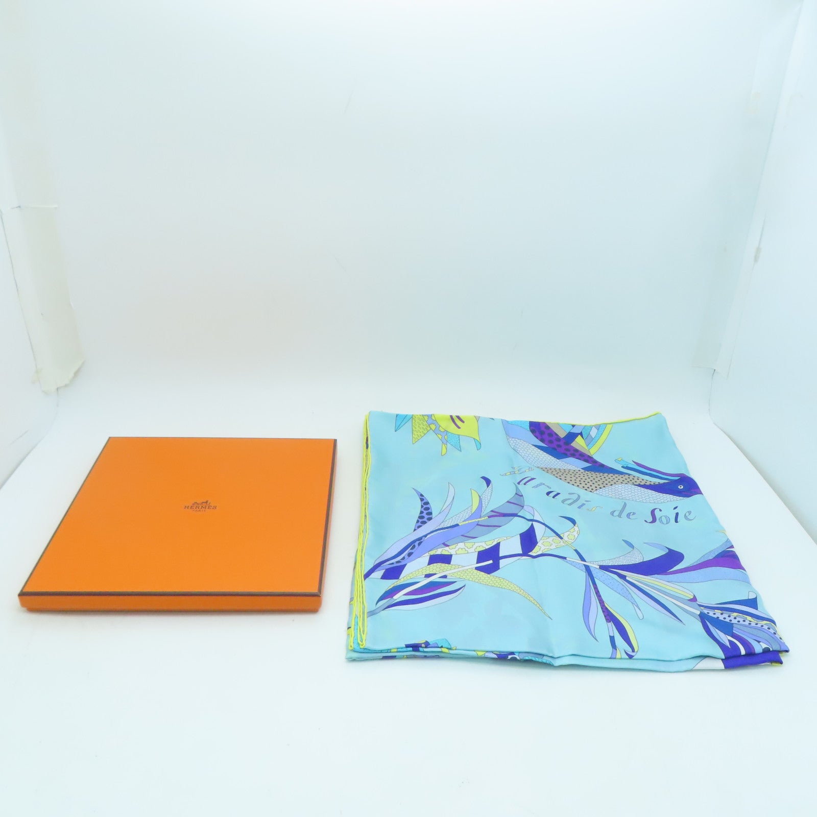 HERMES 絲質Scarf 140x140絲巾藍色/黃色