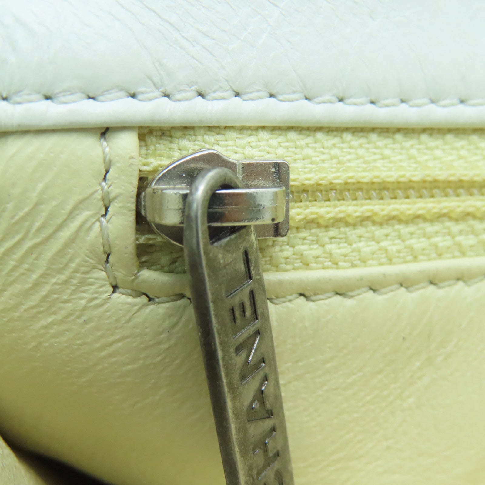 CHANEL 菱格牛皮皮革Shoulder Bag銀扣鏈帶肩背袋白色