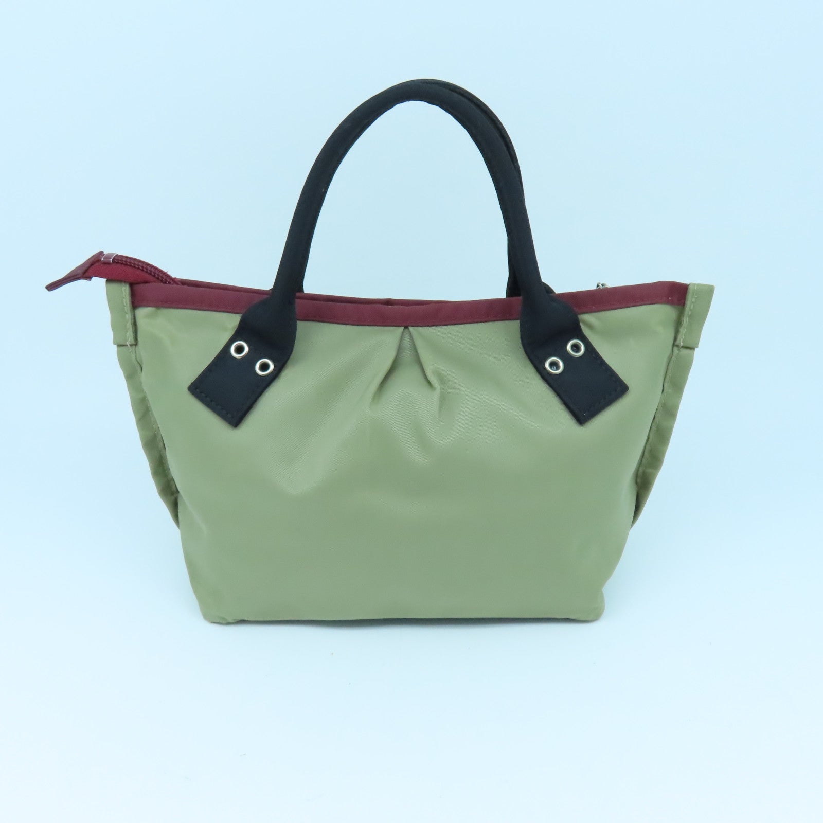 agnes b. 尼龍Handbag銀扣手挽袋卡其色