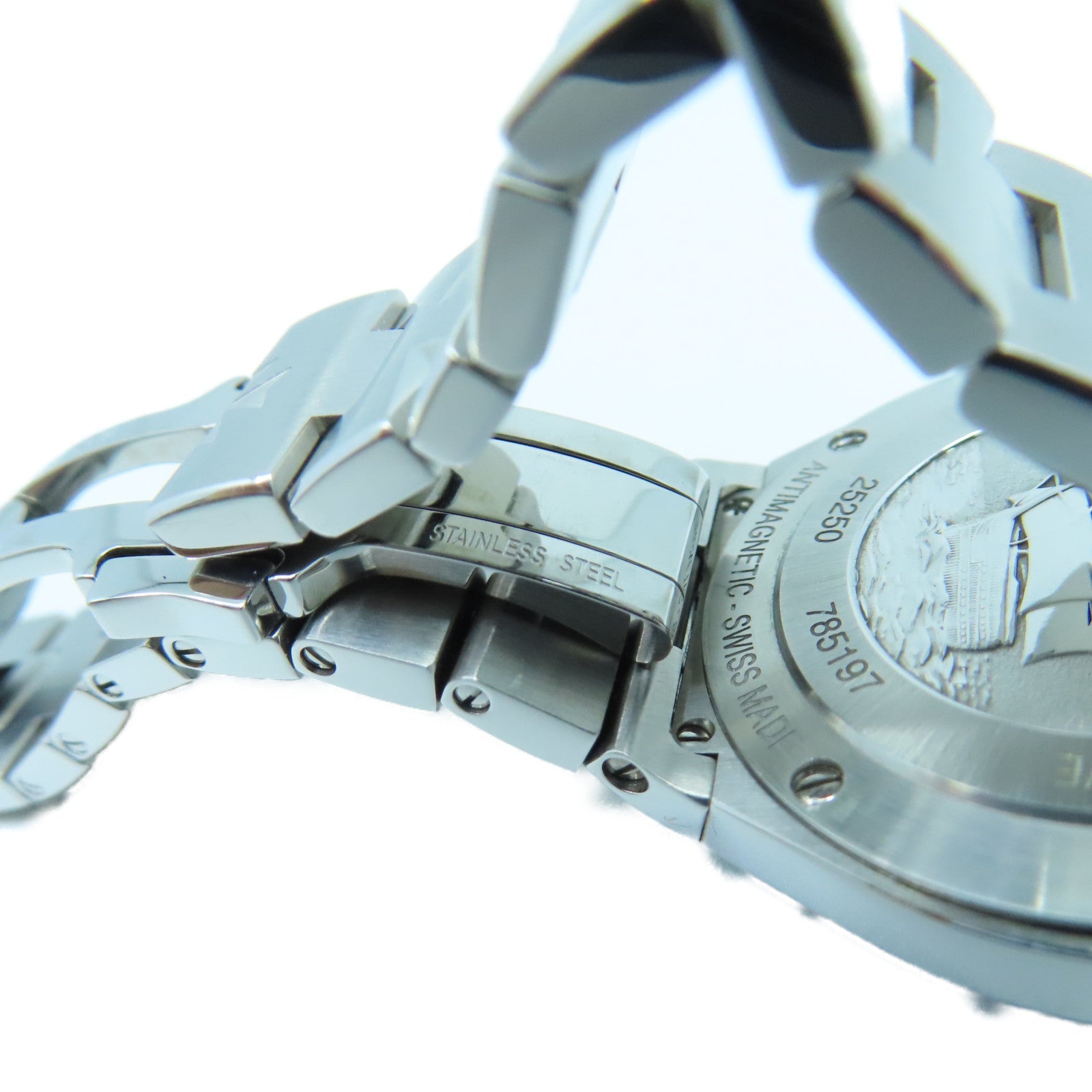 VACHERON CONSTANTIN Overseas不鏽鋼手錶石英機芯白色