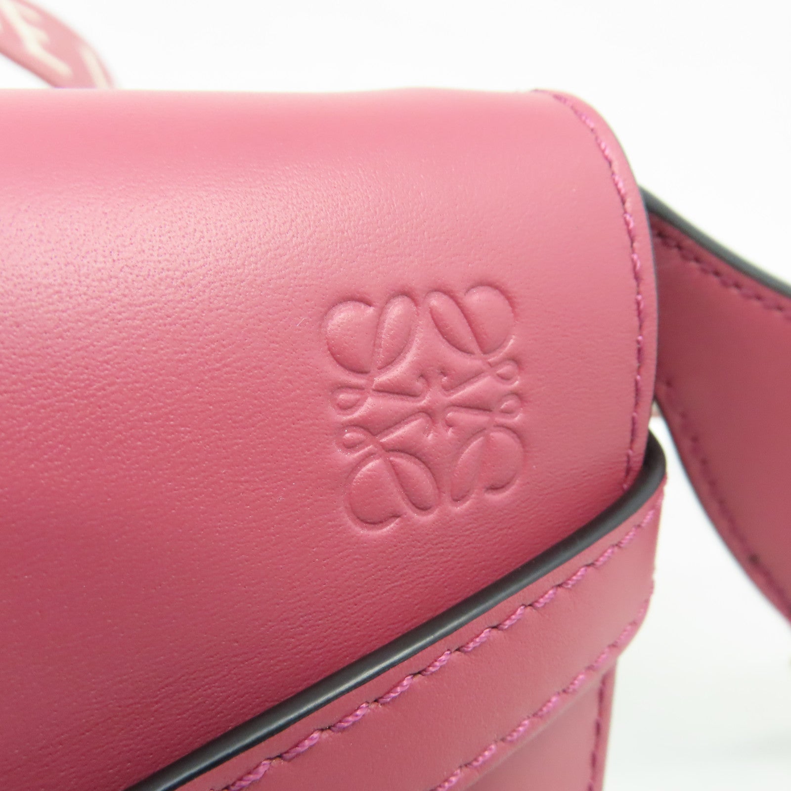 LOEWE 牛皮皮革Mini Gate Dual Bag金扣手挽肩背兩用袋粉紅色