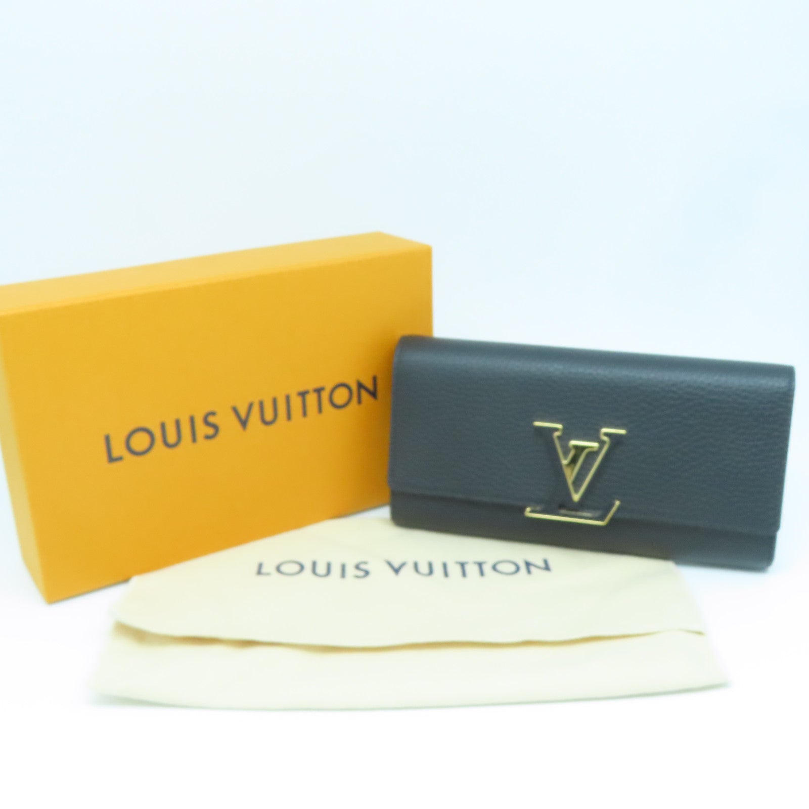 LOUIS VUITTON 牛皮皮革Capucines Wallet金扣長錢包黑色