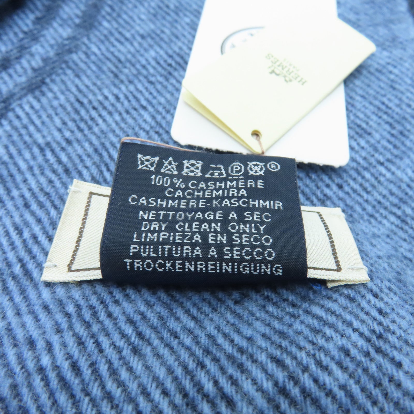 HERMES 【激減優惠】羊絨Scarf圍巾淺藍色/深藍色