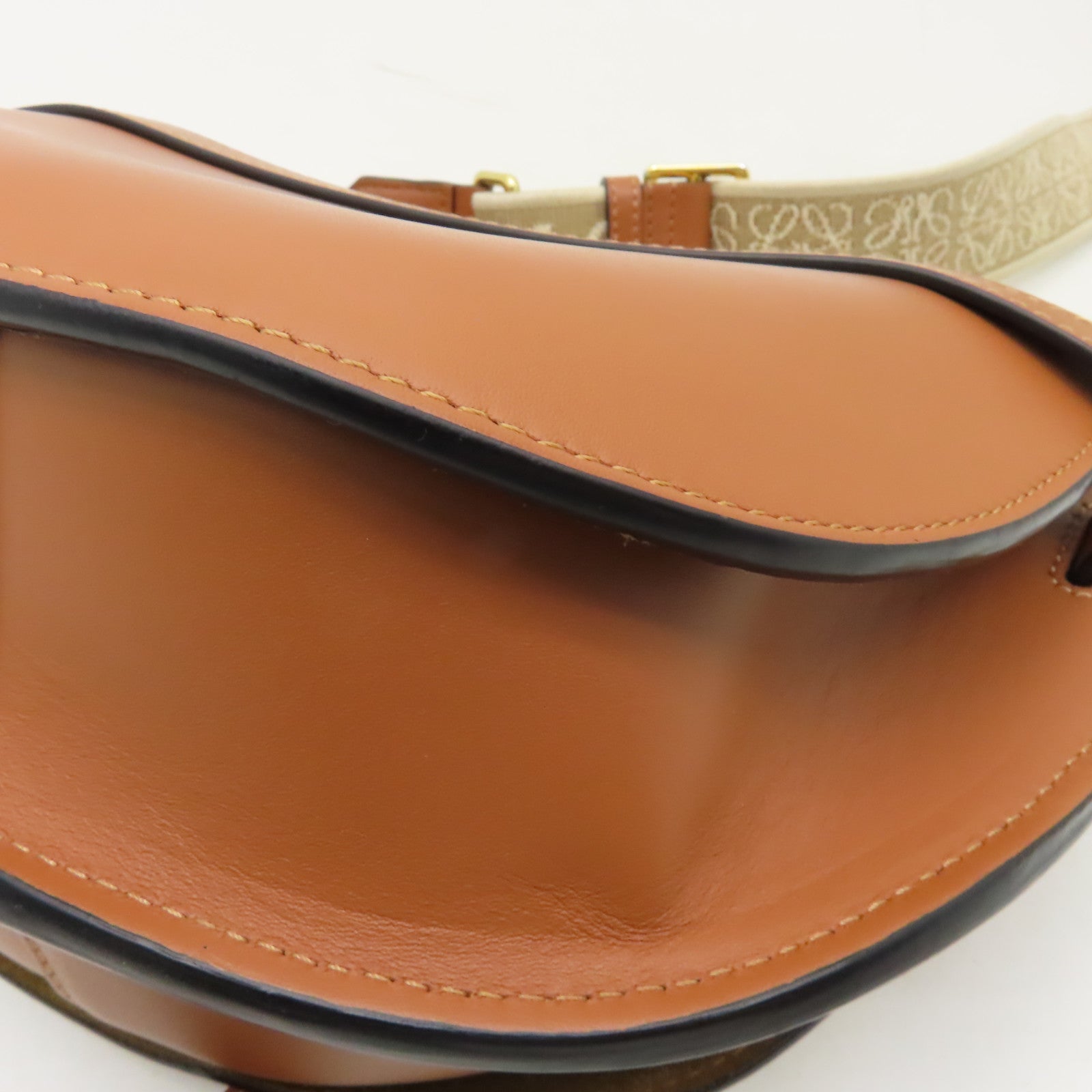LOEWE 牛皮皮革Small Gate Bag金扣肩背袋啡色