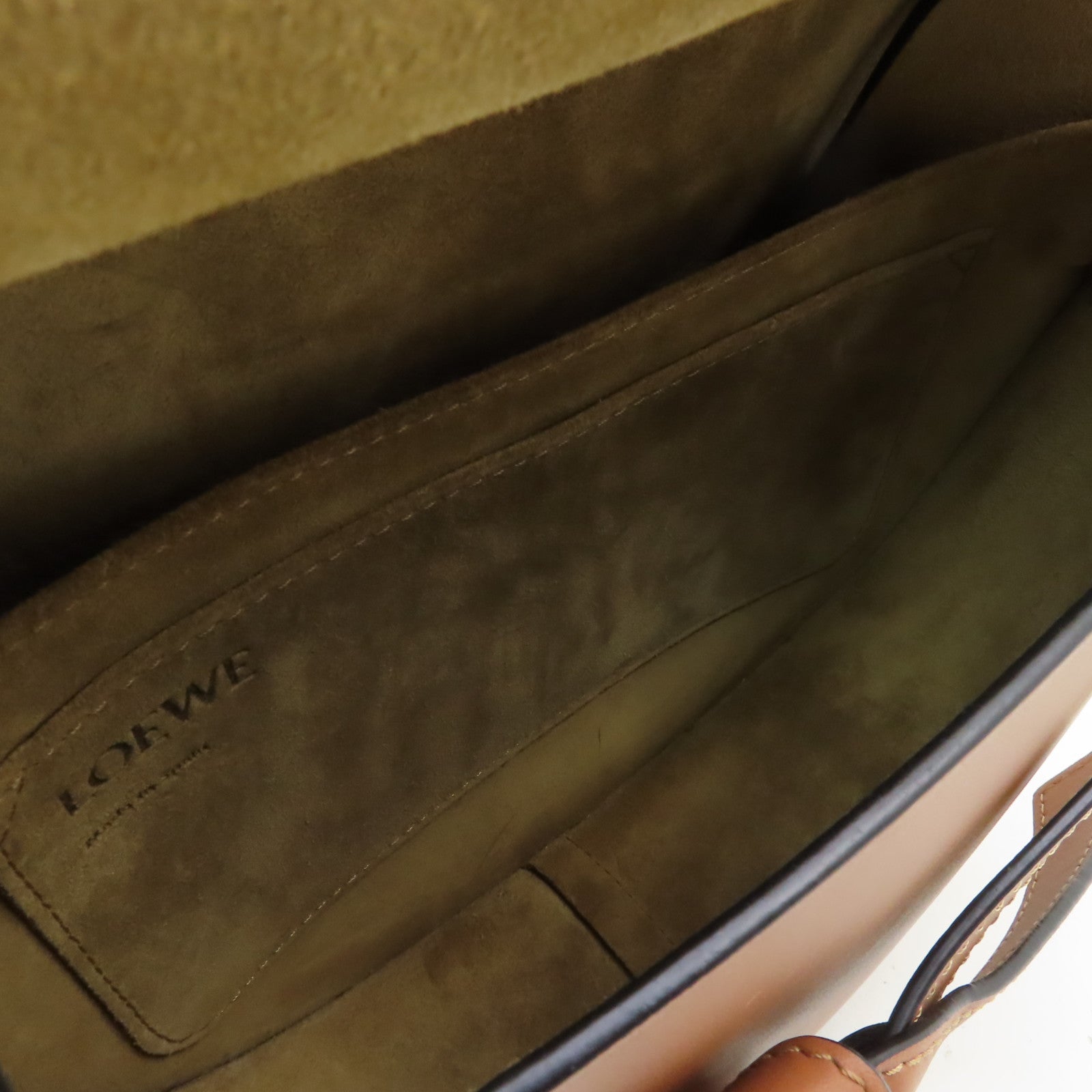 LOEWE 牛皮皮革Small Gate Bag金扣肩背袋啡色